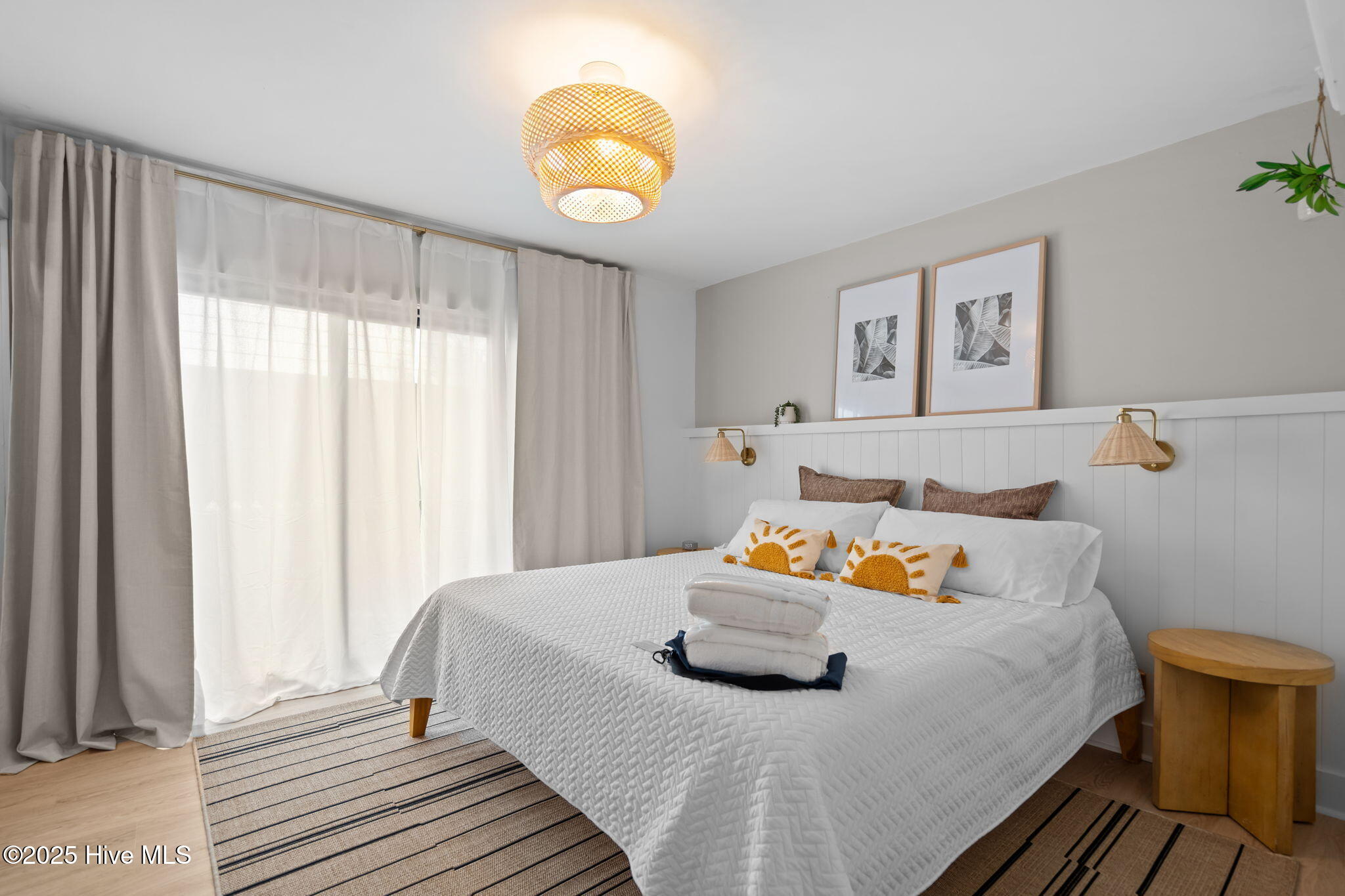 1603 Lake Park Boulevard S