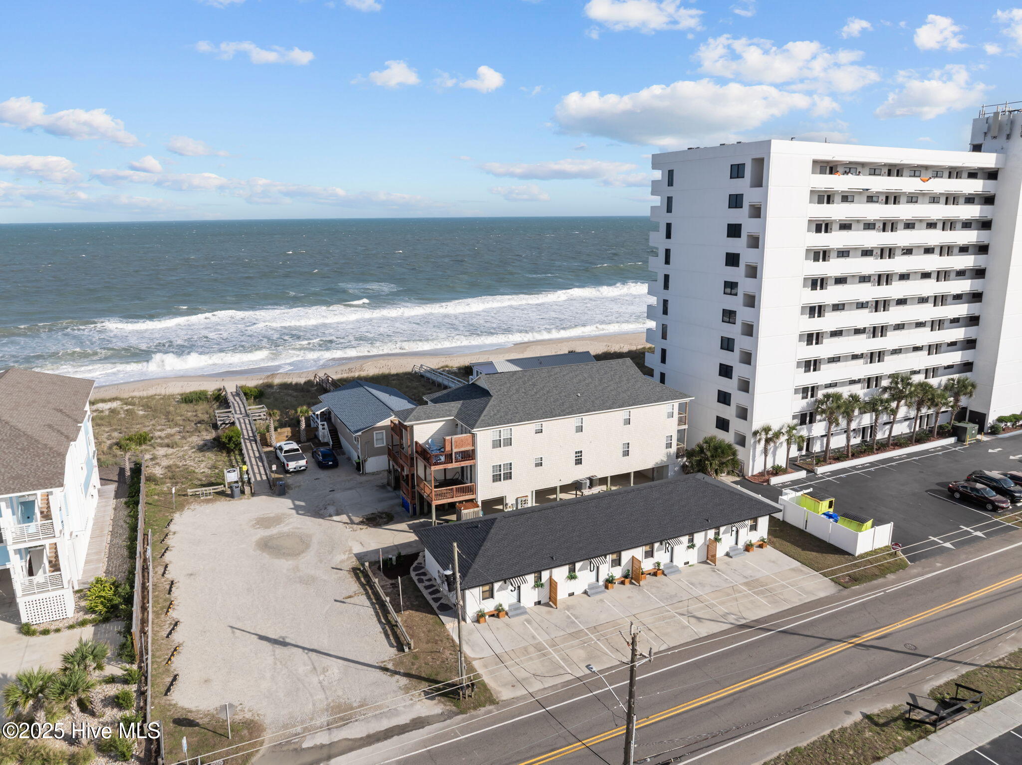 1603 Lake Park Boulevard S