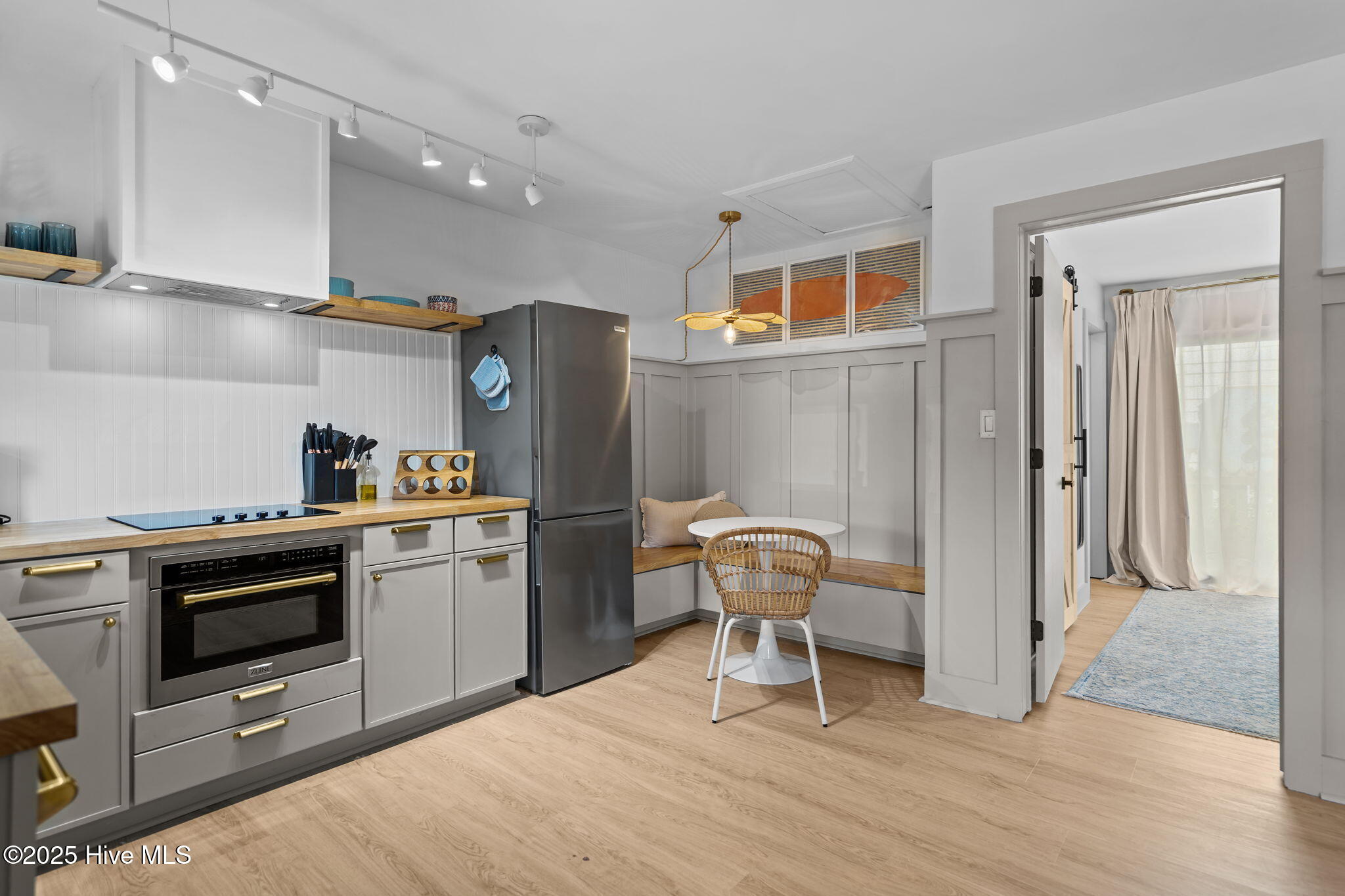 1603 Lake Park Boulevard S