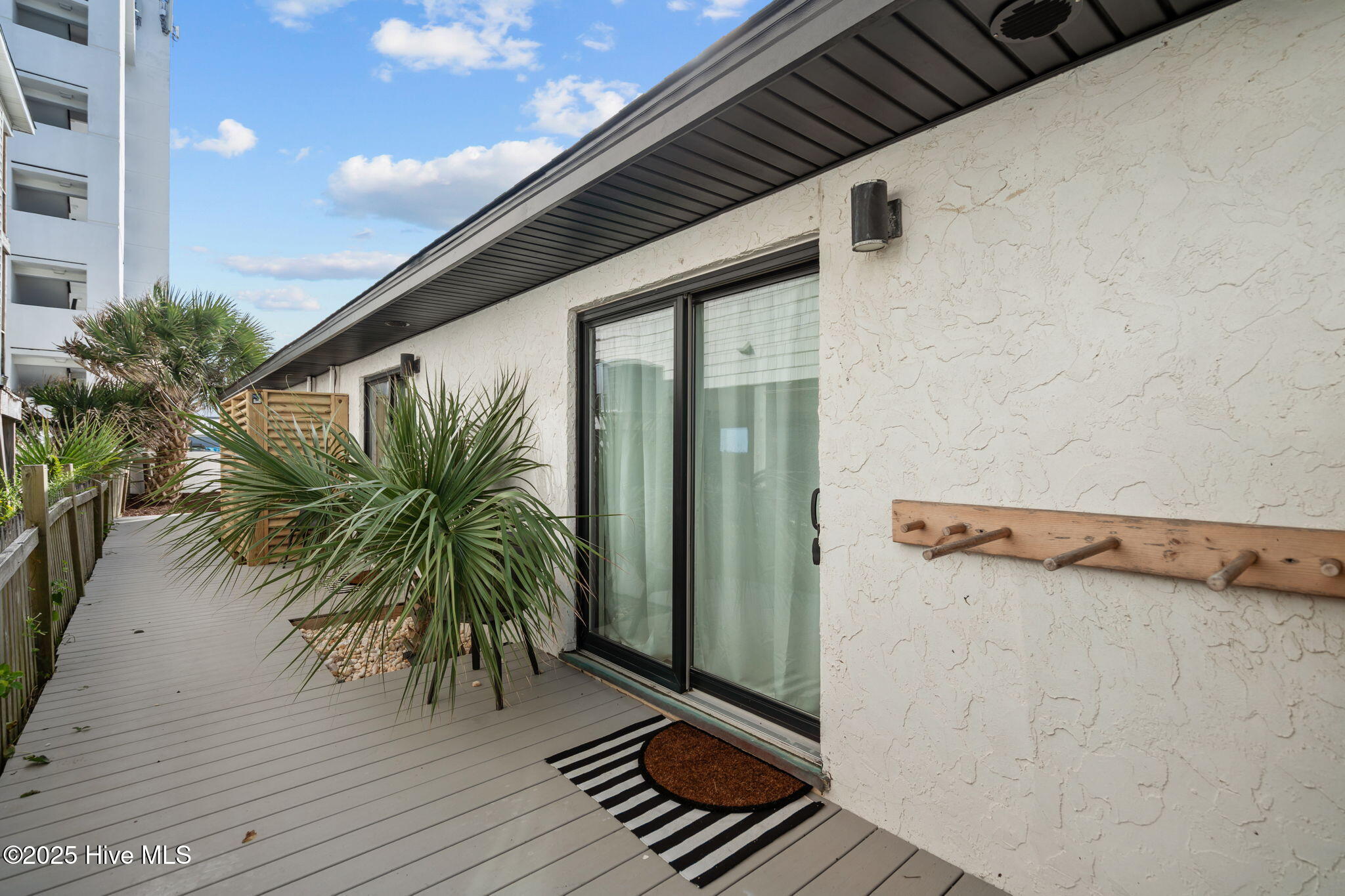 1603 Lake Park Boulevard S