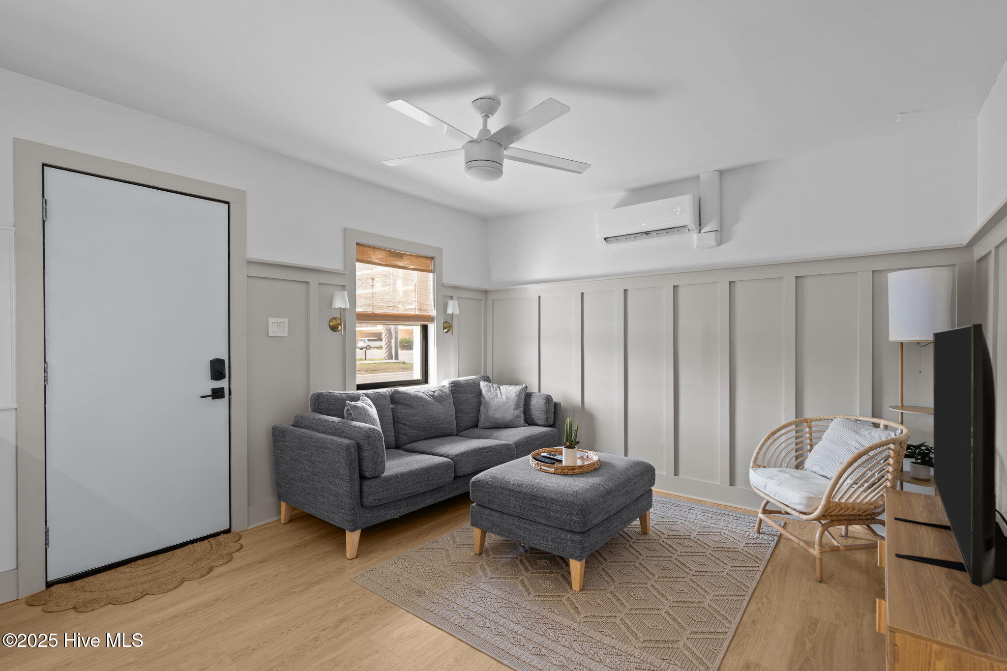 1603 Lake Park Boulevard S