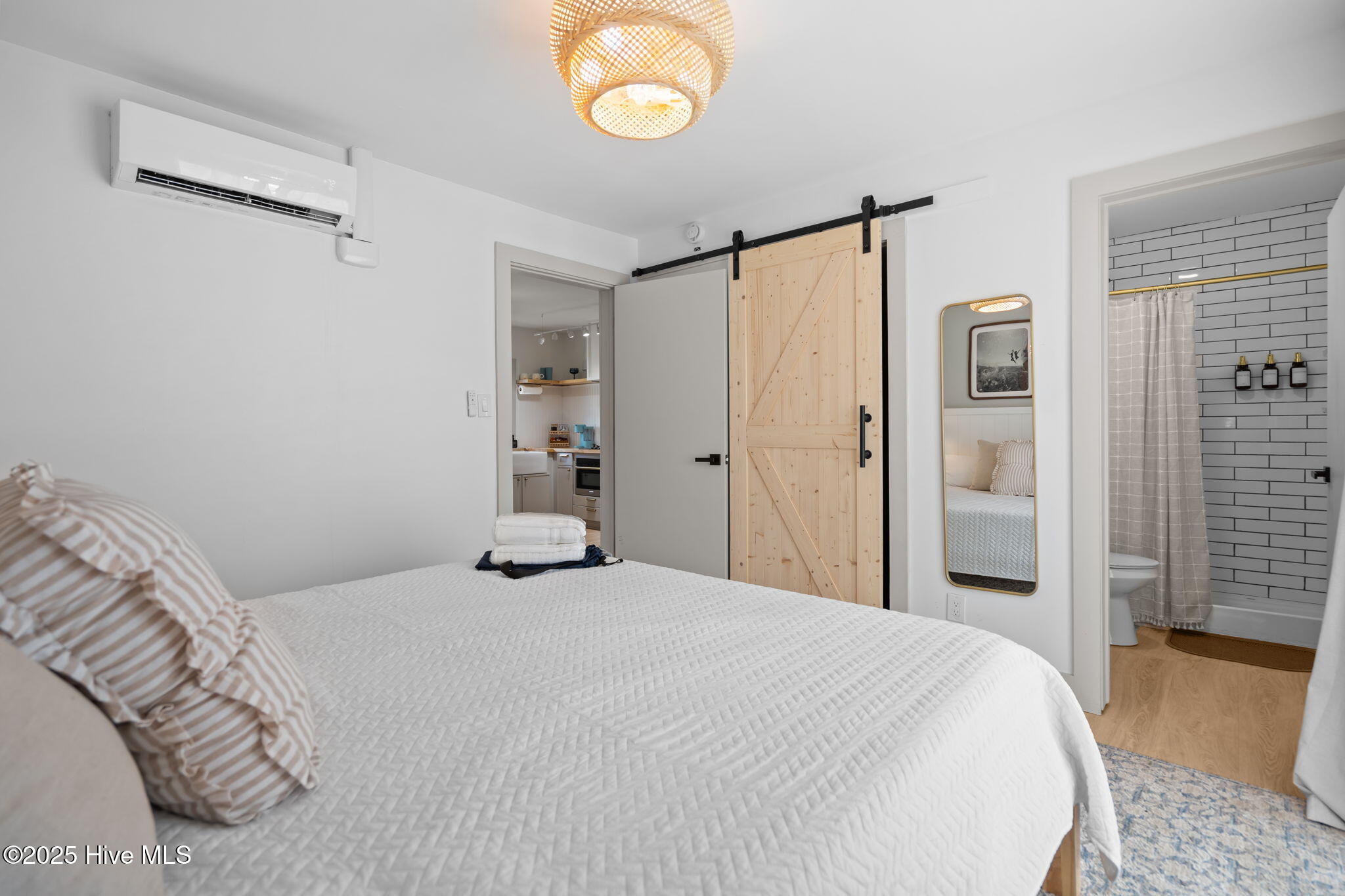 1603 Lake Park Boulevard S