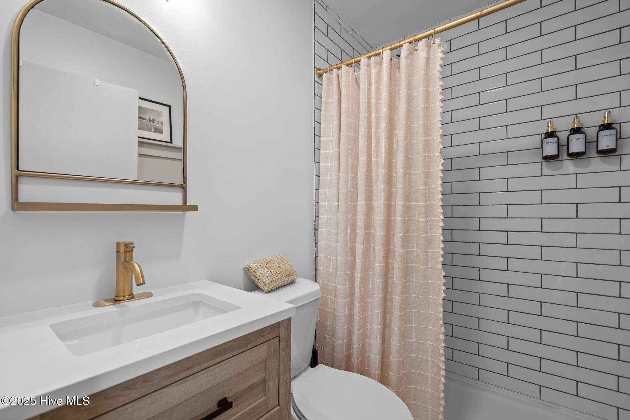 1603 Lake Park Boulevard S