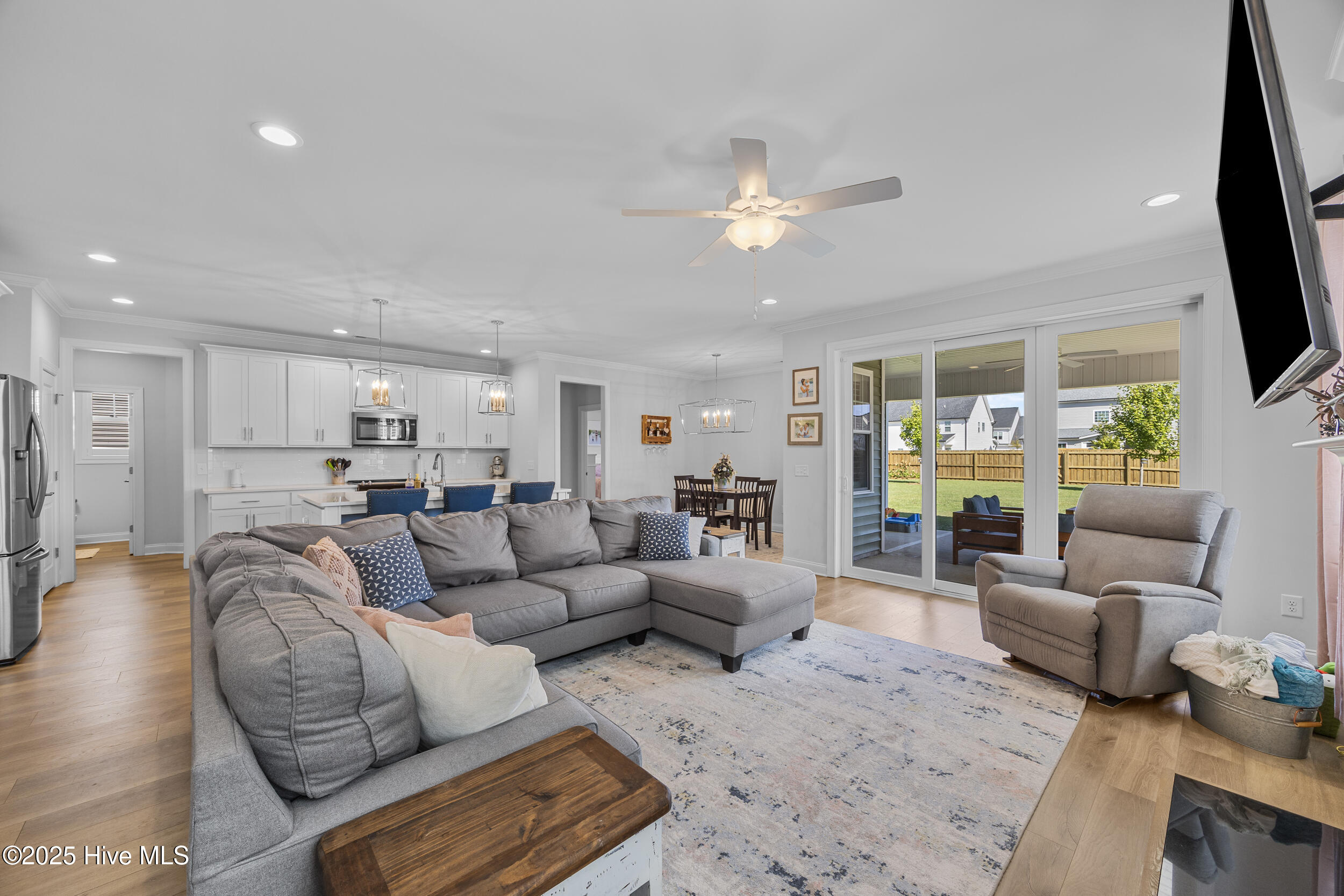 209 W West Yellow Lois Drive