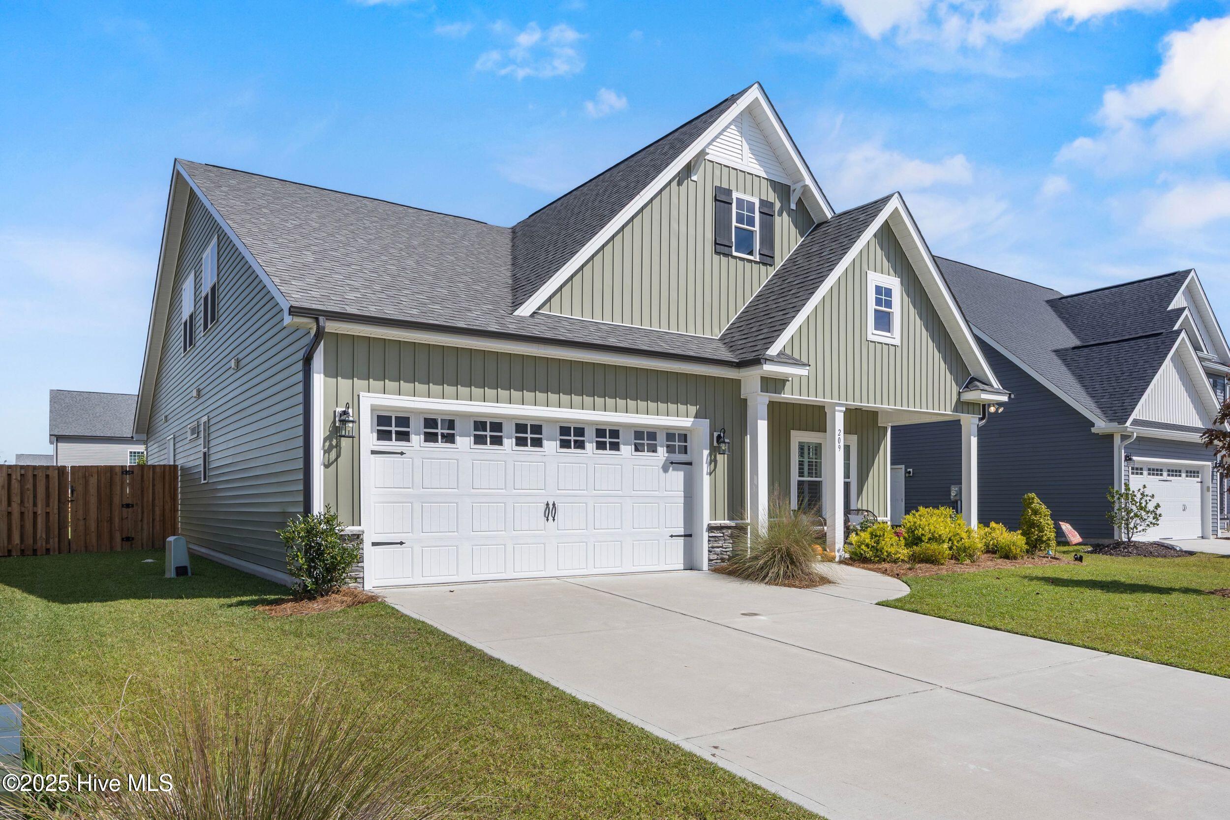 209 W West Yellow Lois Drive