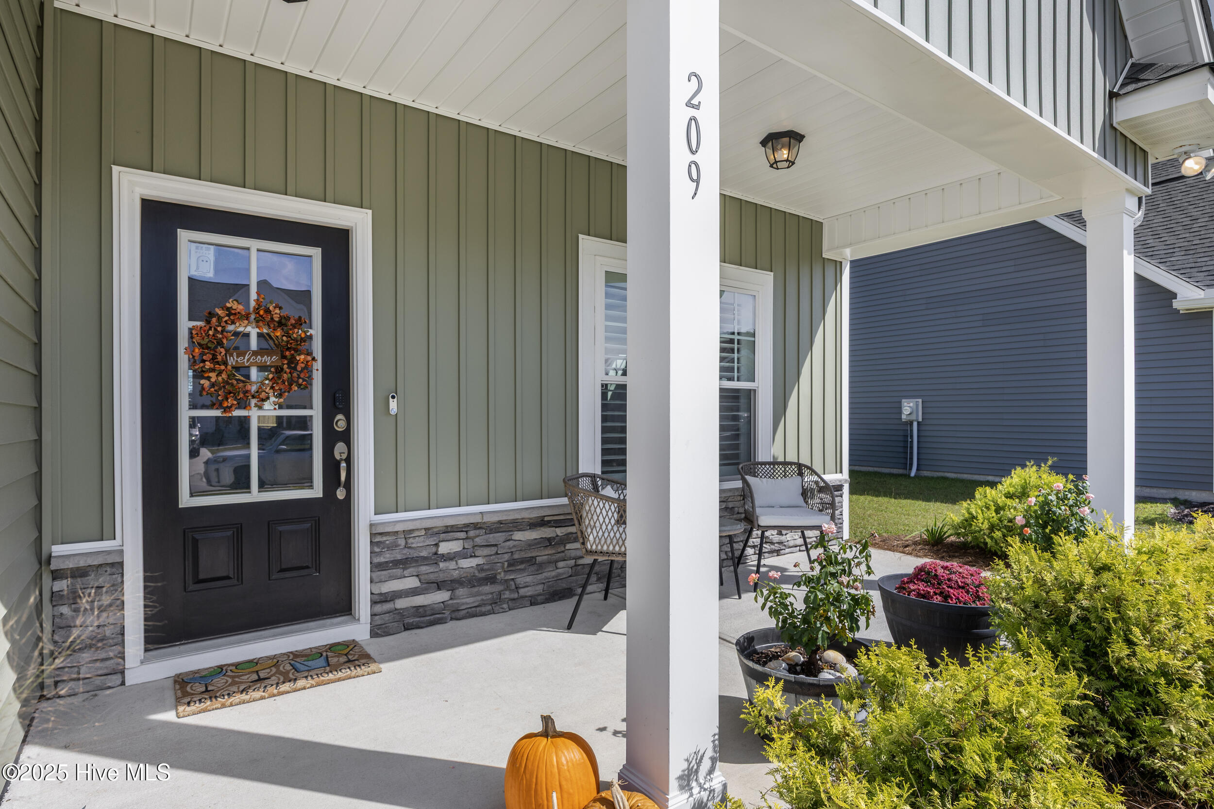 209 W West Yellow Lois Drive