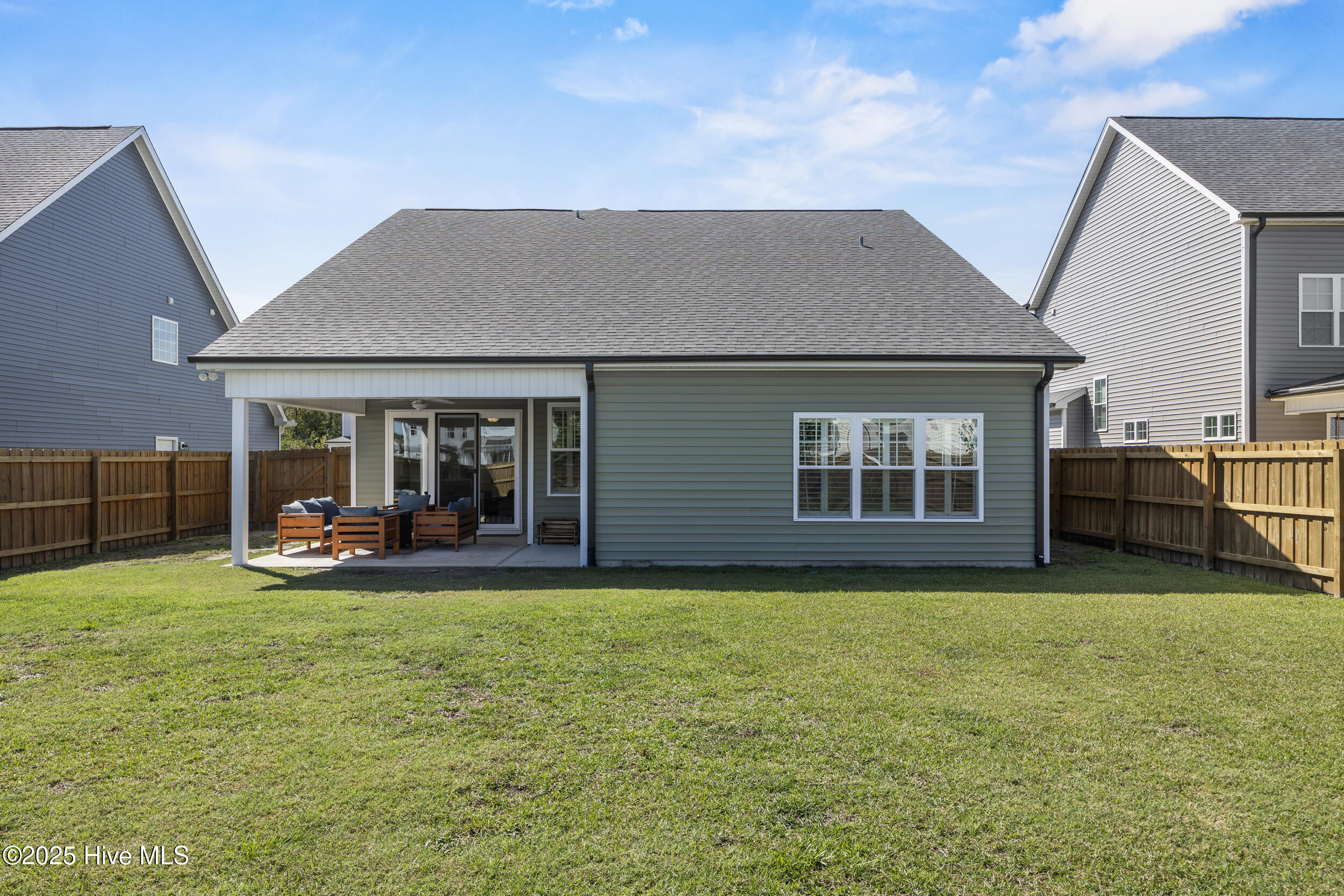 209 W West Yellow Lois Drive