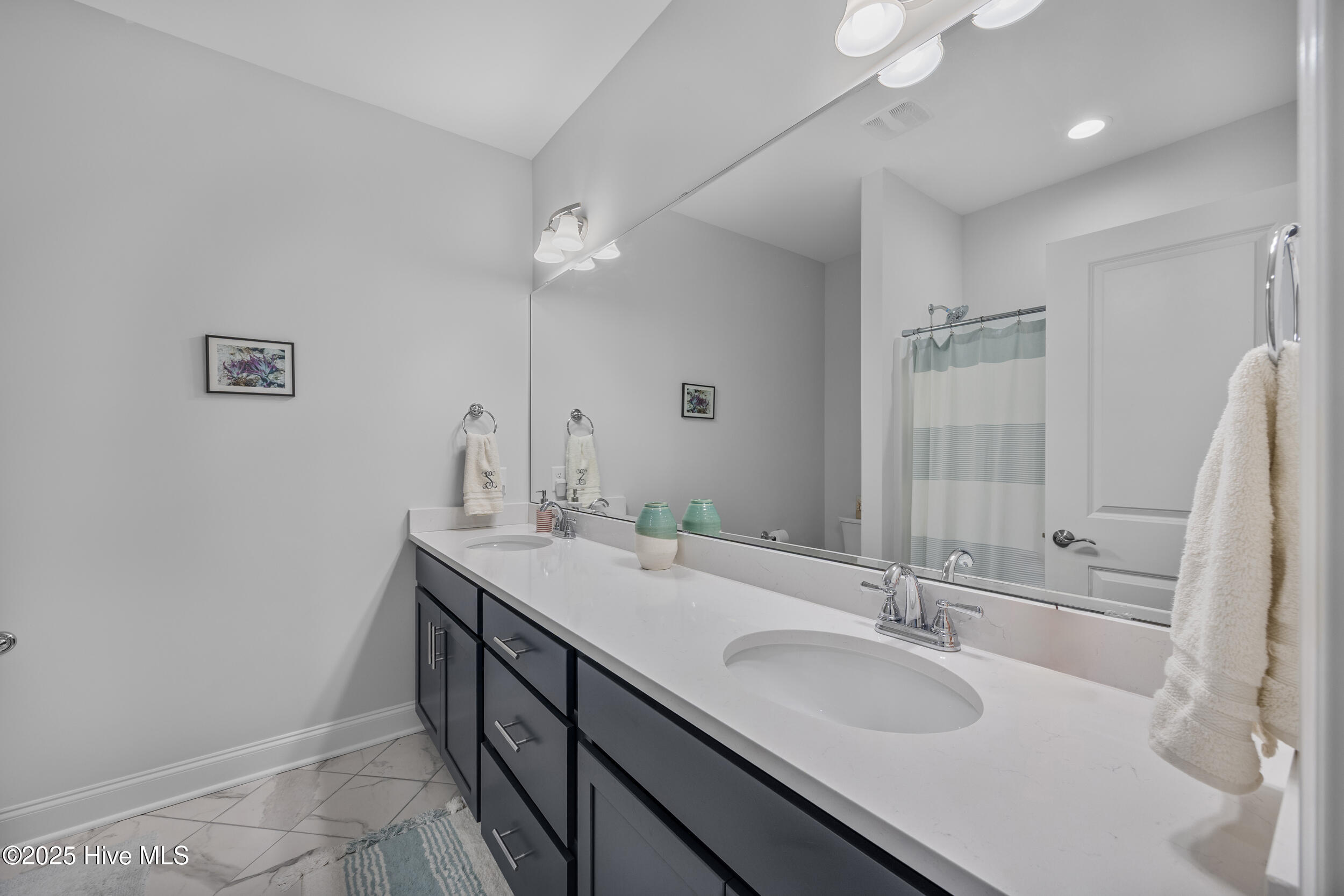 209 W West Yellow Lois Drive