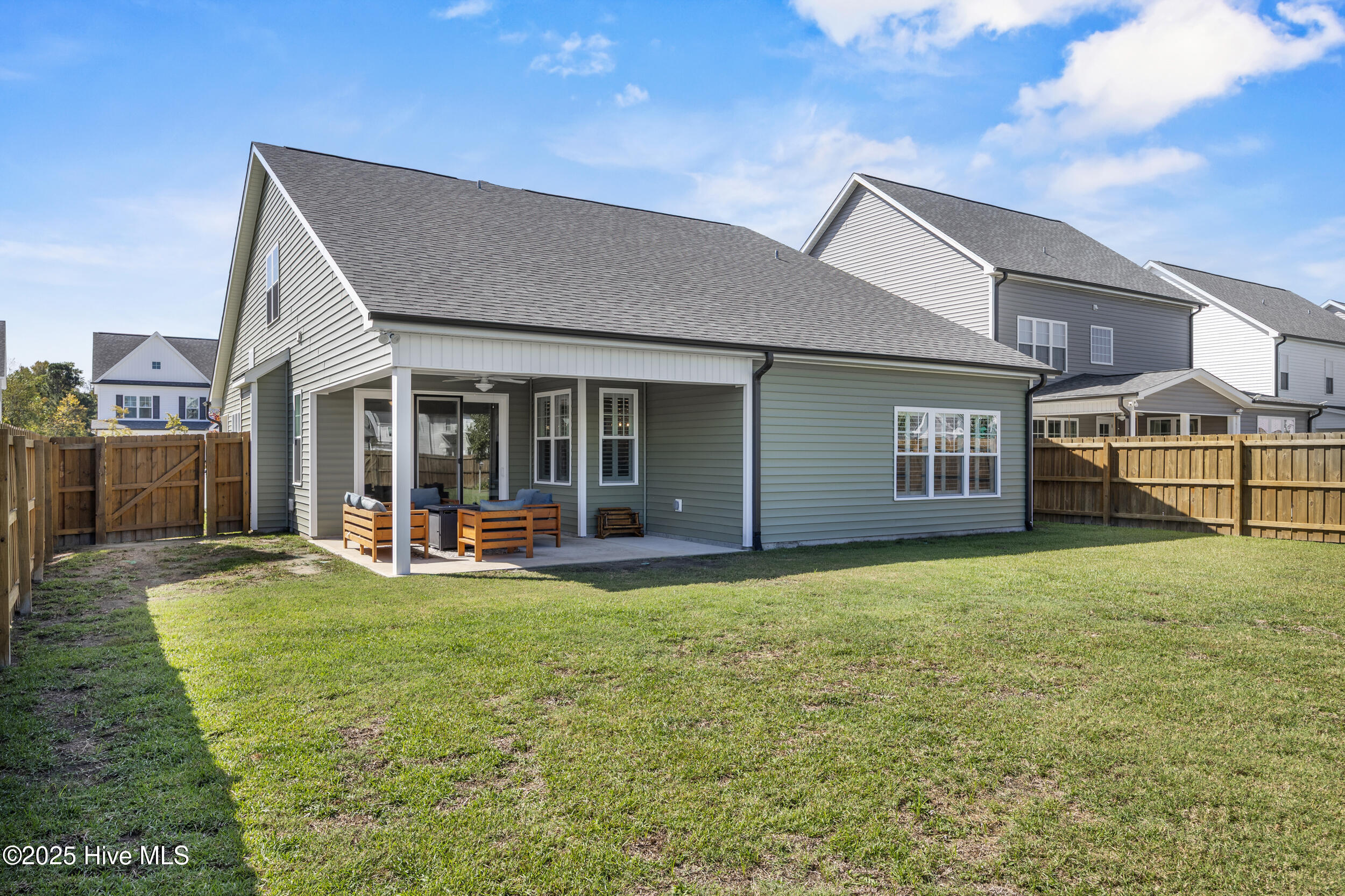 209 W West Yellow Lois Drive