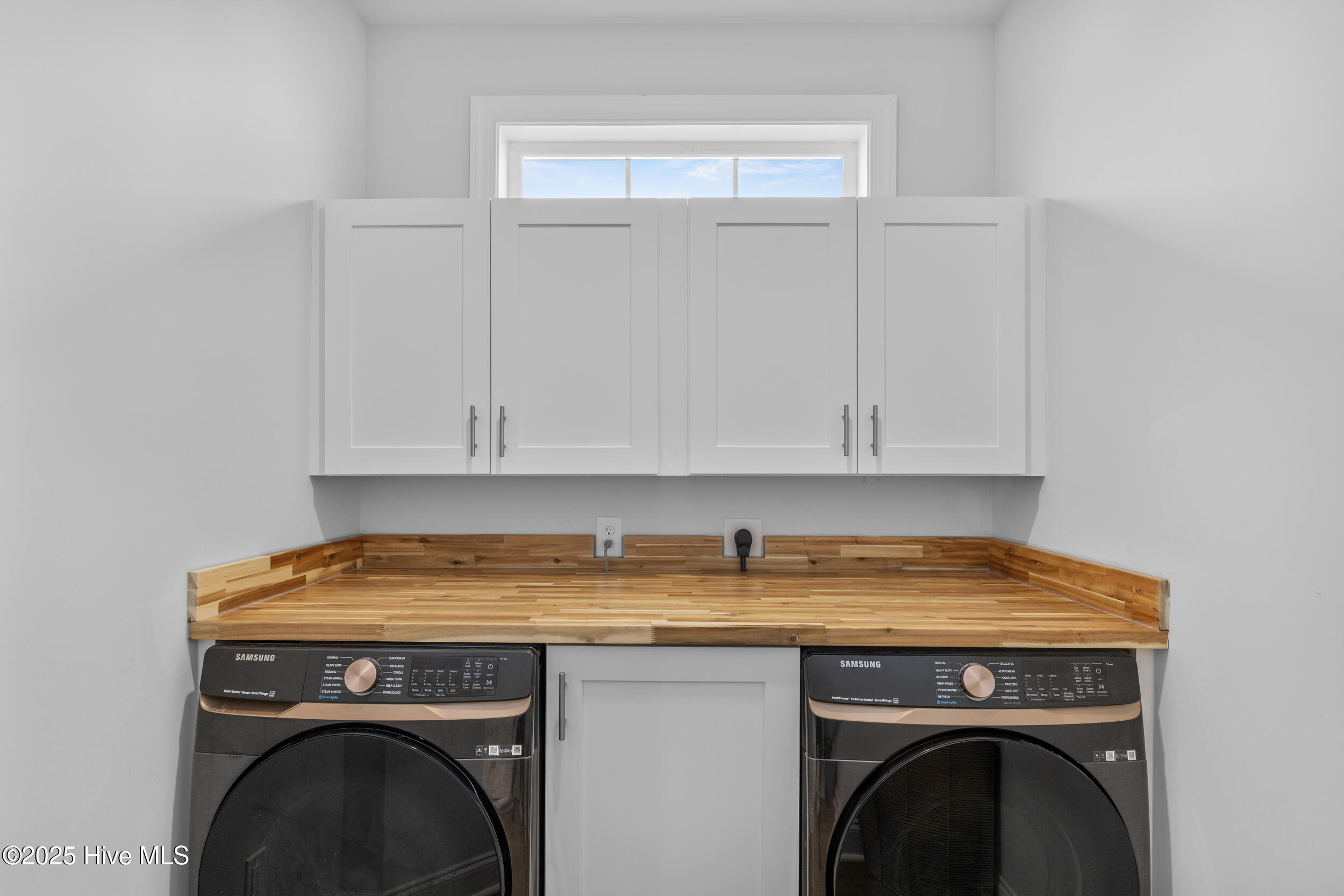 209 W West Yellow Lois Drive