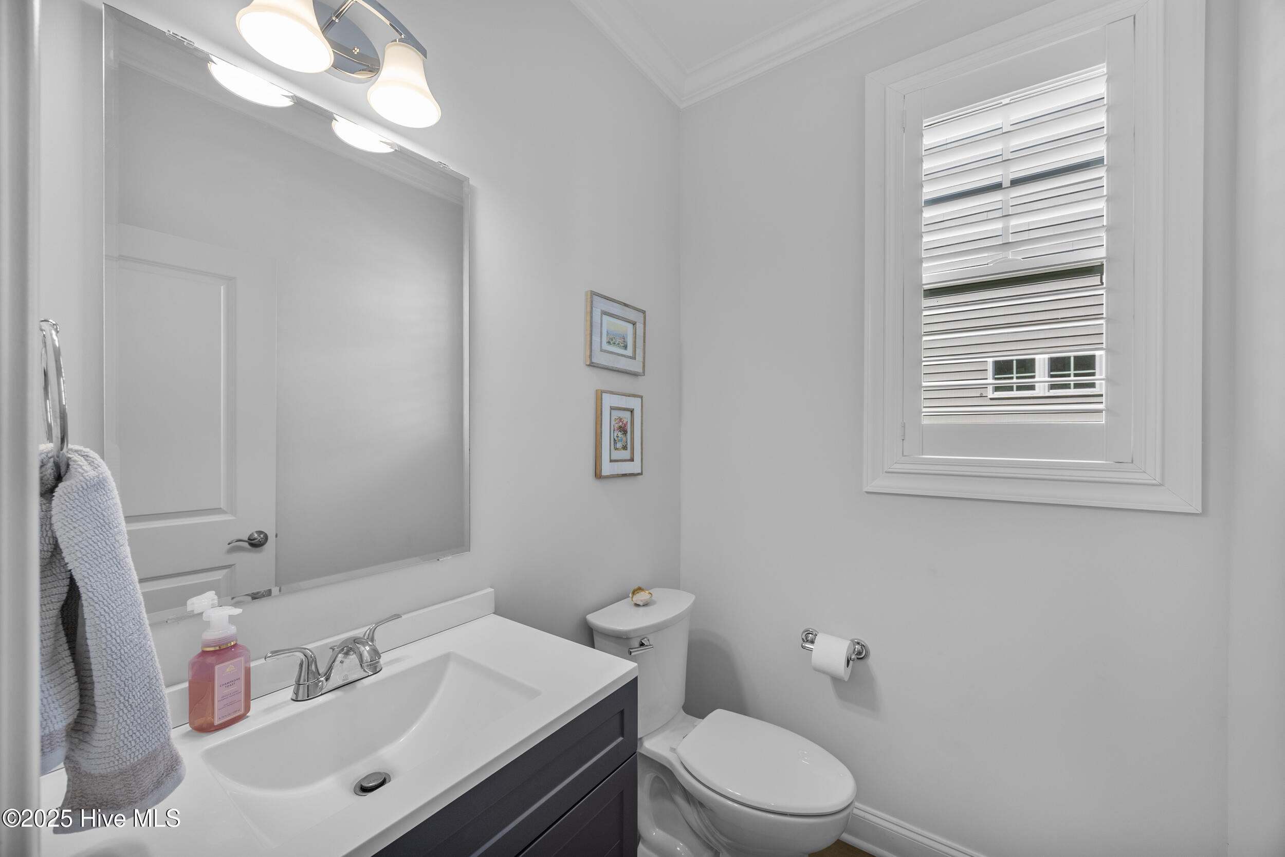 209 W West Yellow Lois Drive