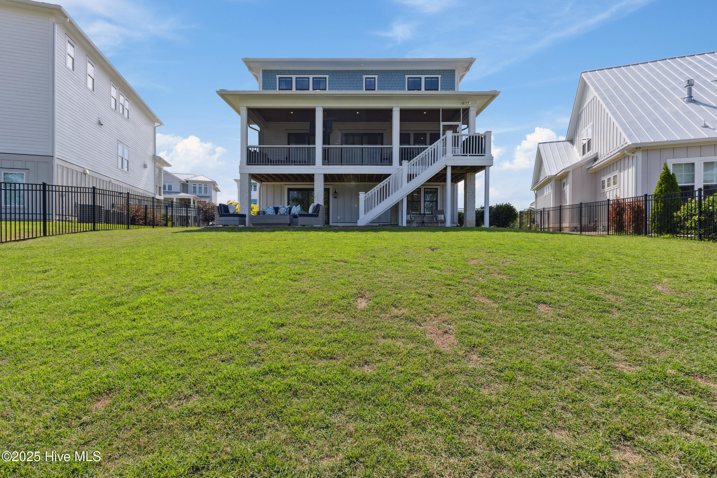 729 Waterstone Drive