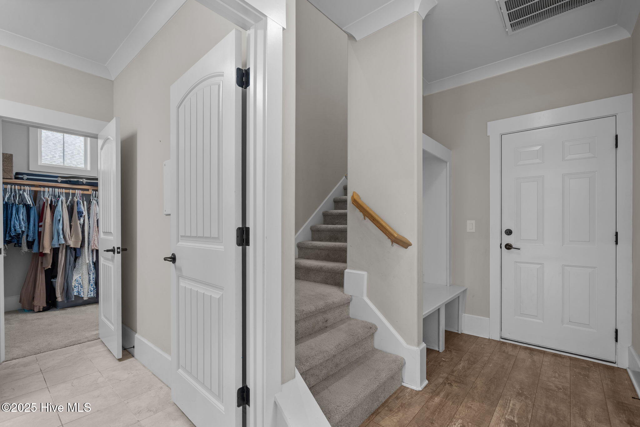 186 E Keel Drive