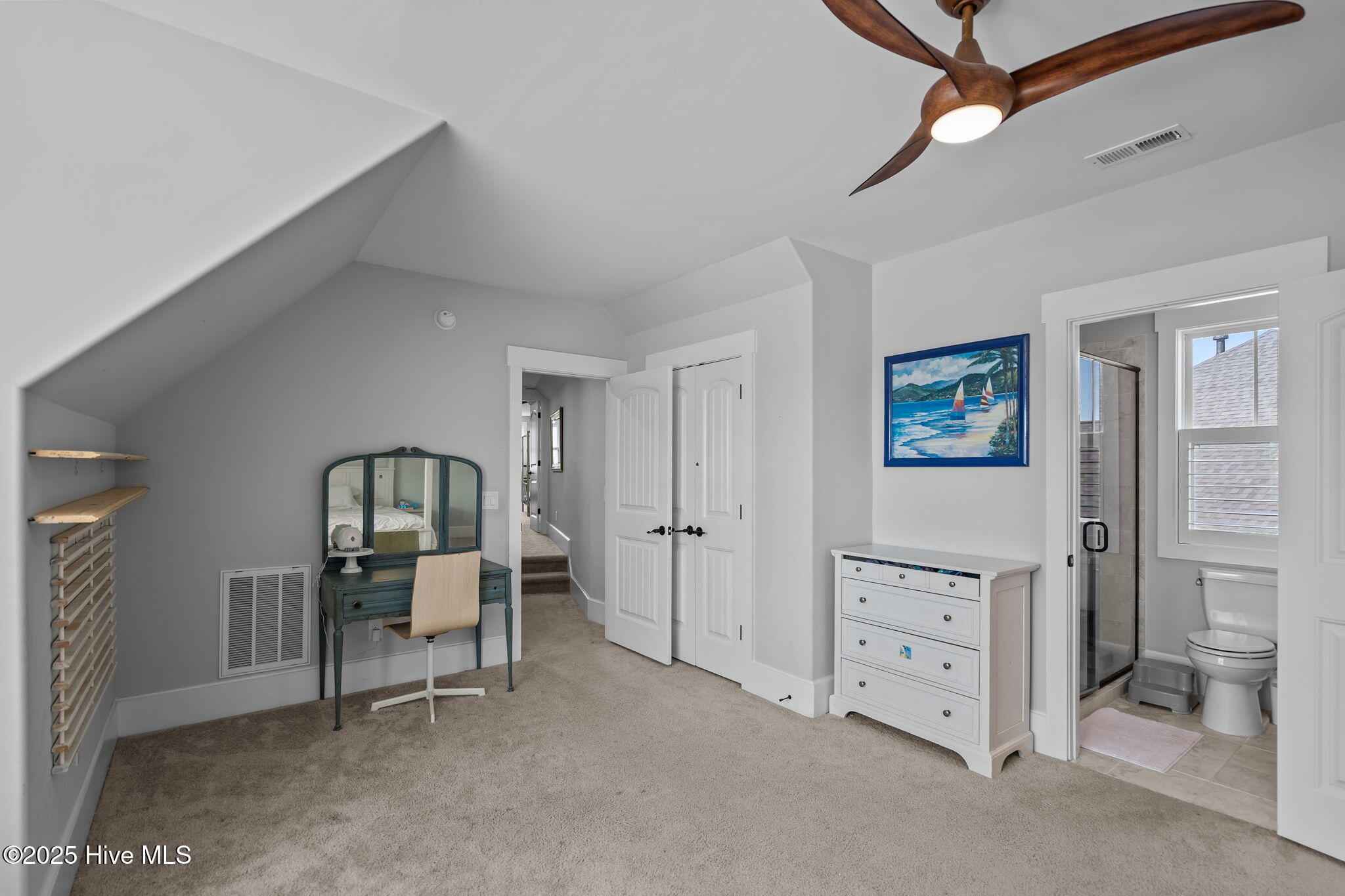 186 E Keel Drive