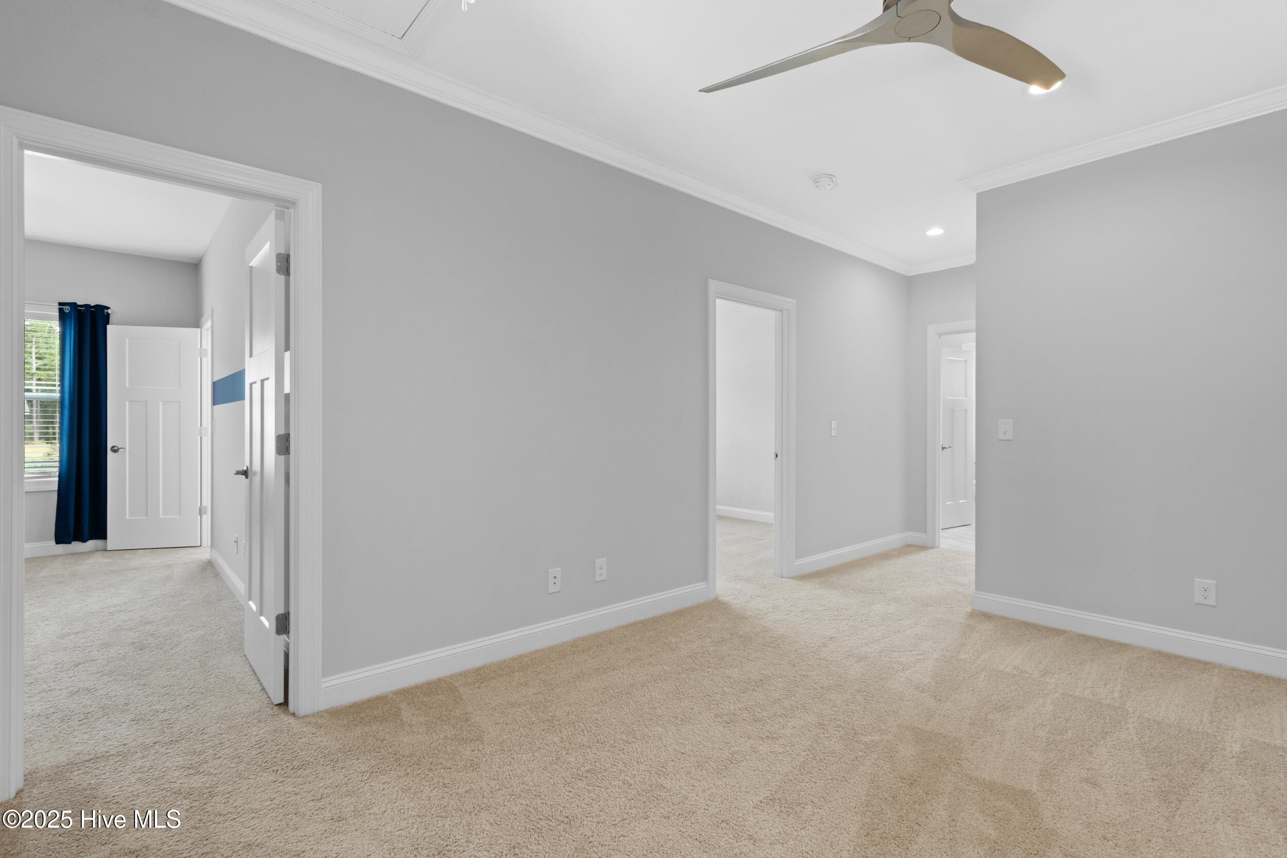 126 Saratoga Way
