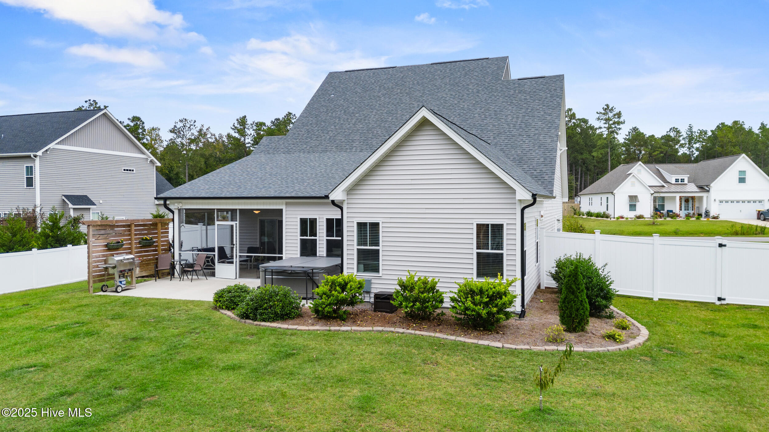 126 Saratoga Way