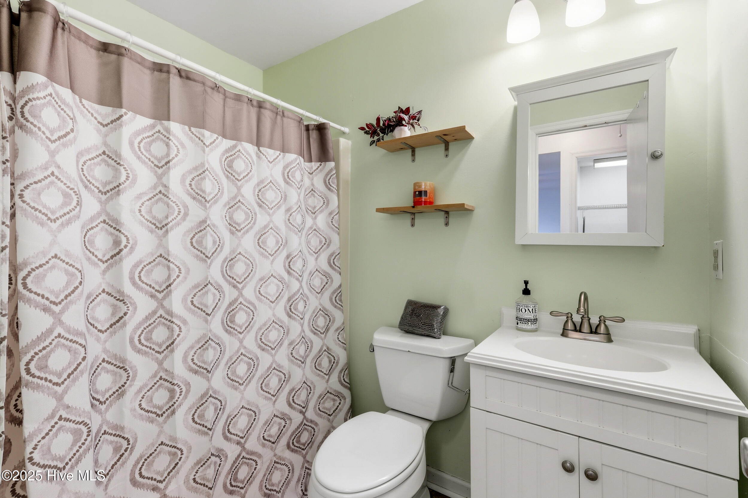 1709 Canal Drive, B11