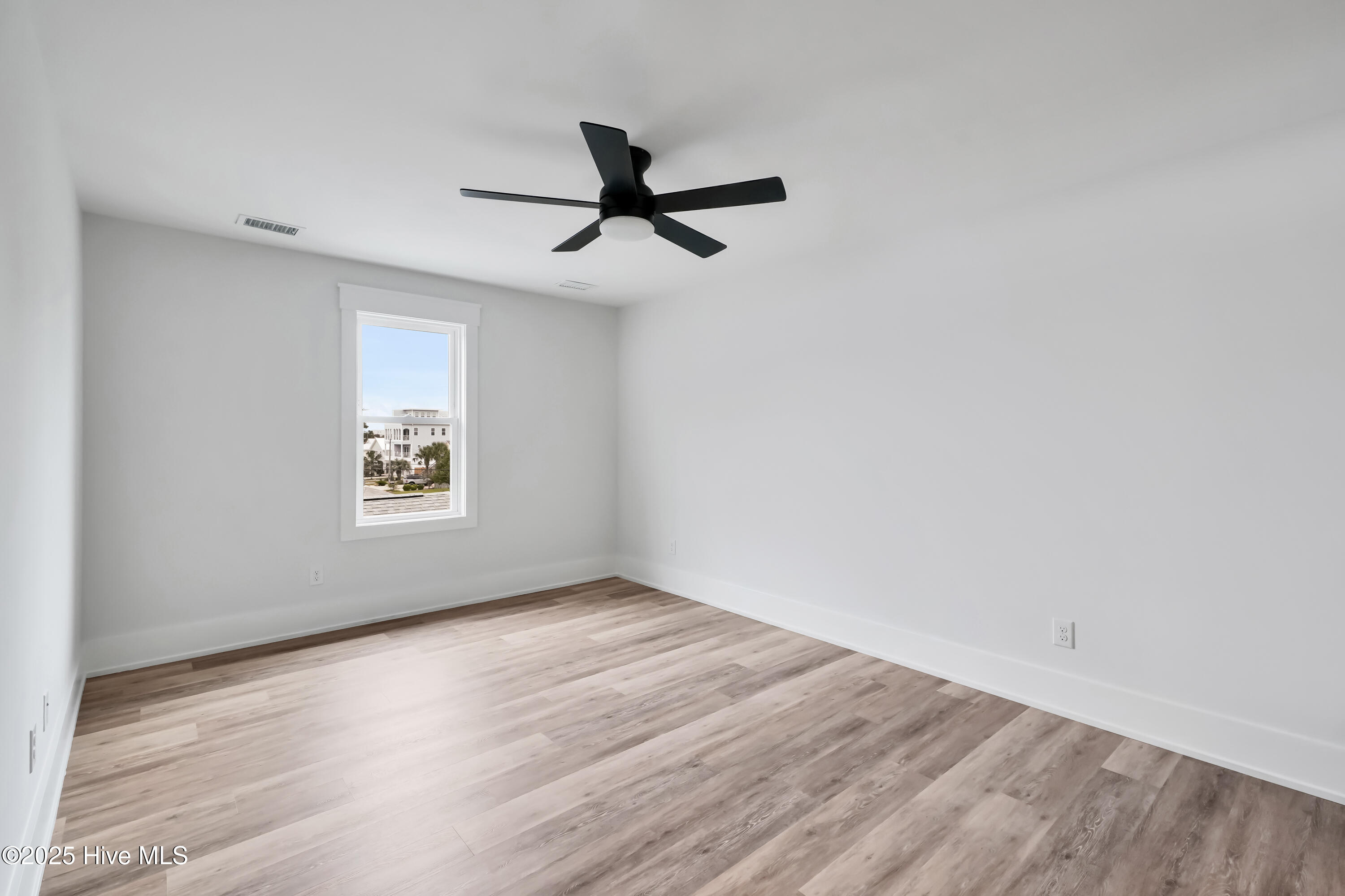 406 Birmingham Avenue, Carolina Beach