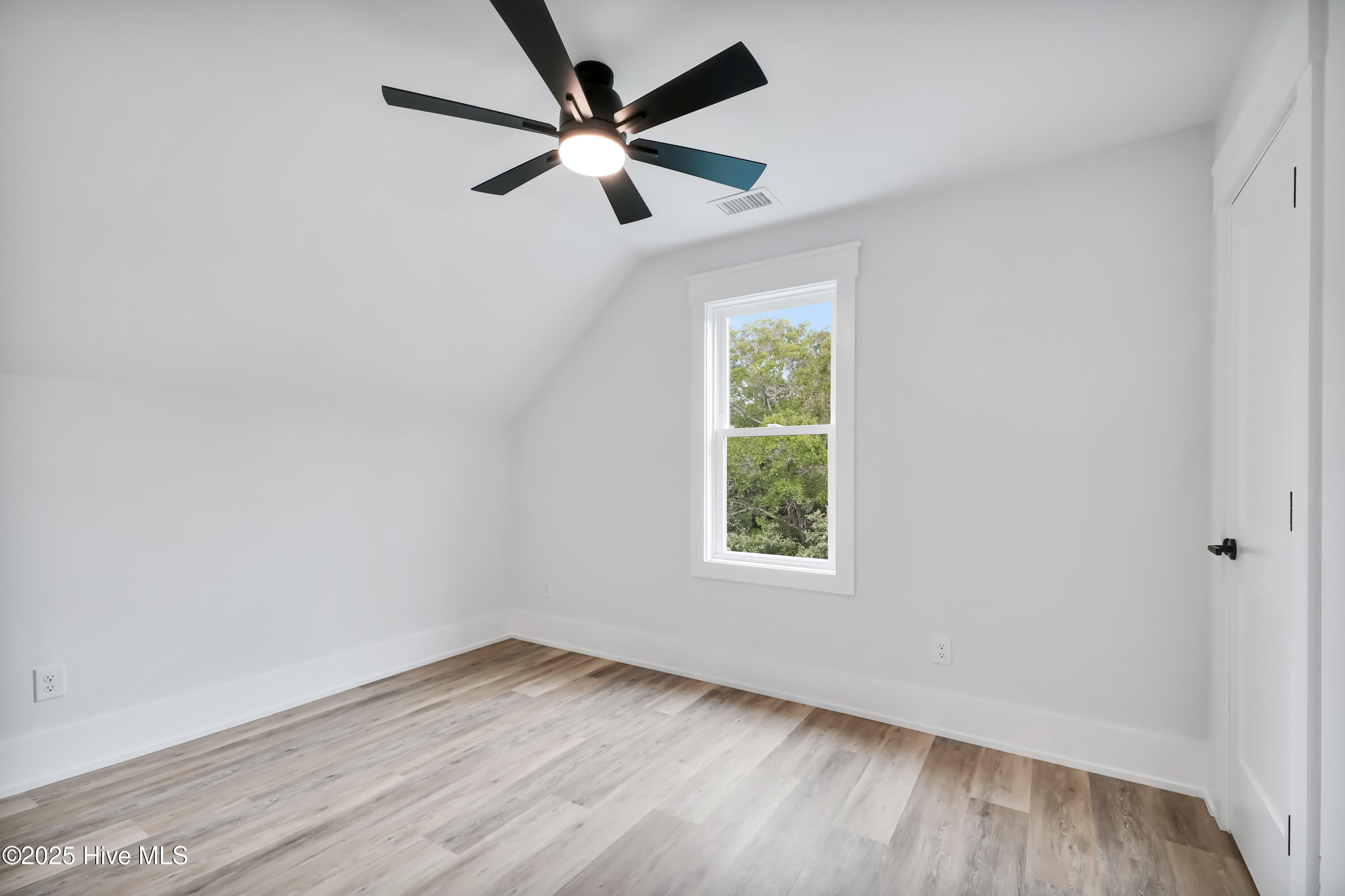 406 Birmingham Avenue, Carolina Beach