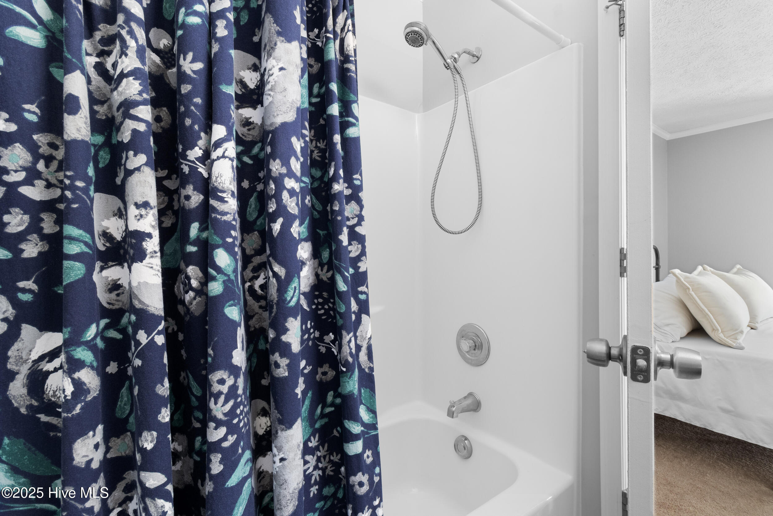 10163 Creekside Drive SE, Apt 8, Leland Unit: Apt 8