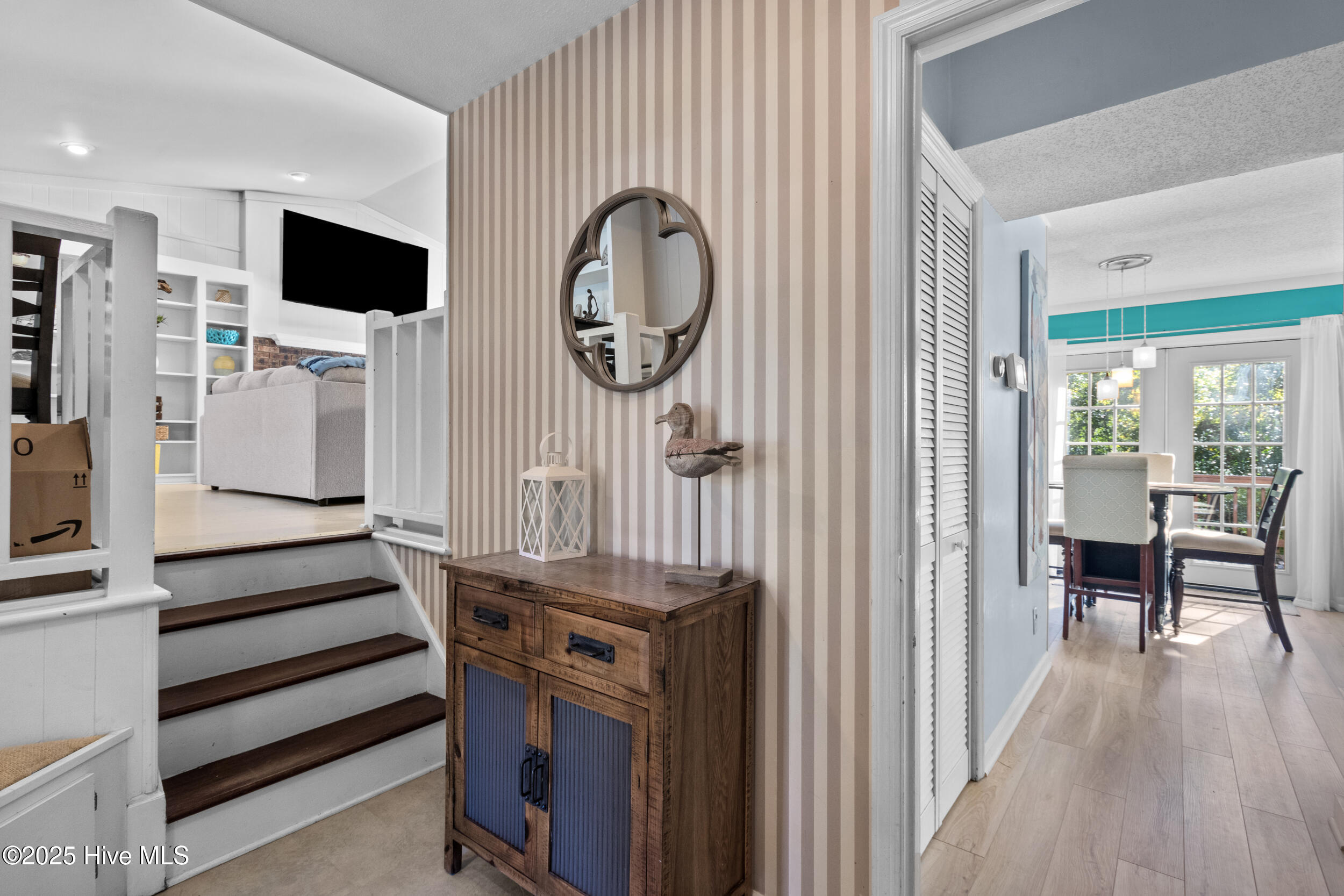 113 Long John Silver Drive