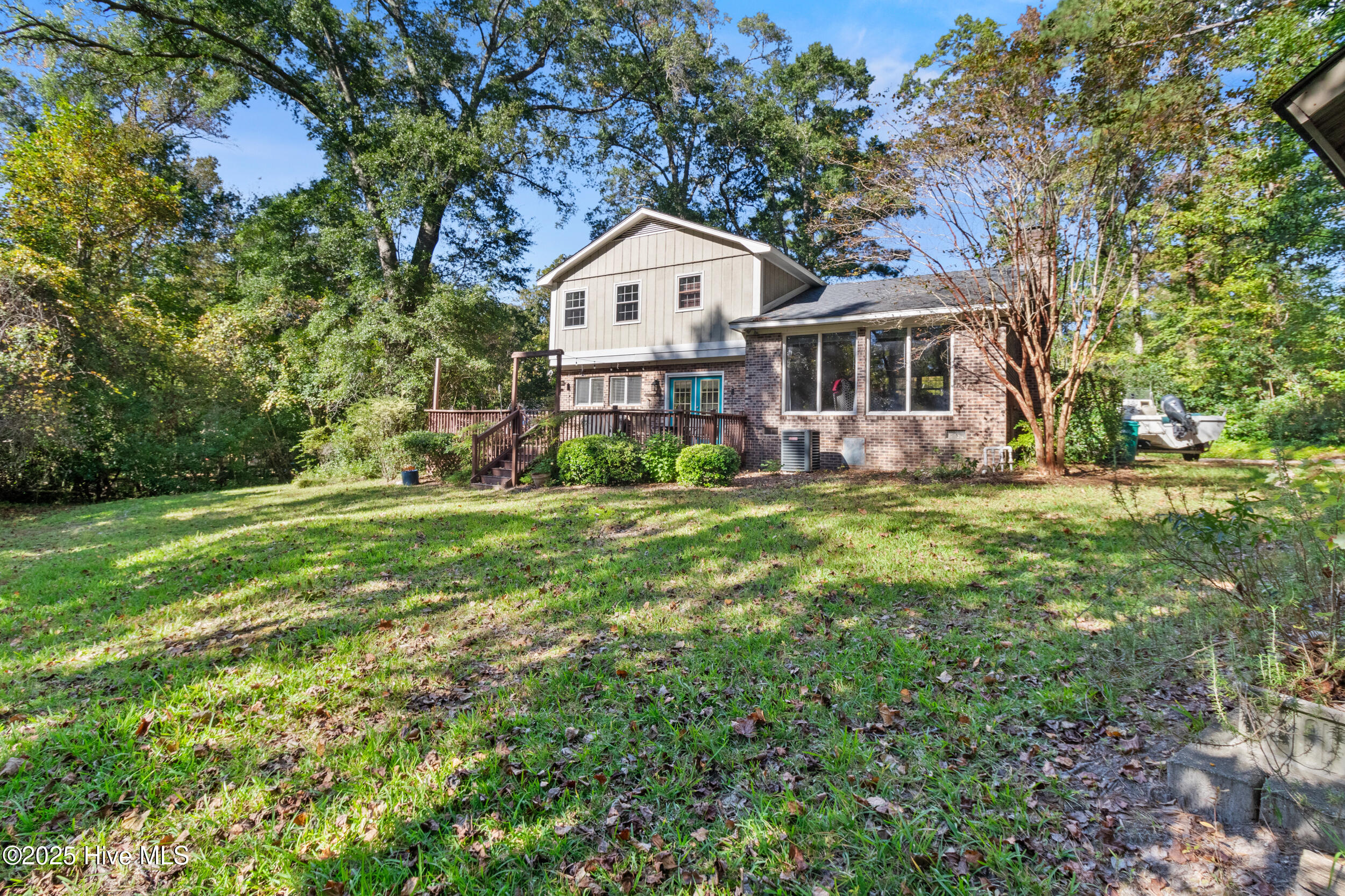 113 Long John Silver Drive