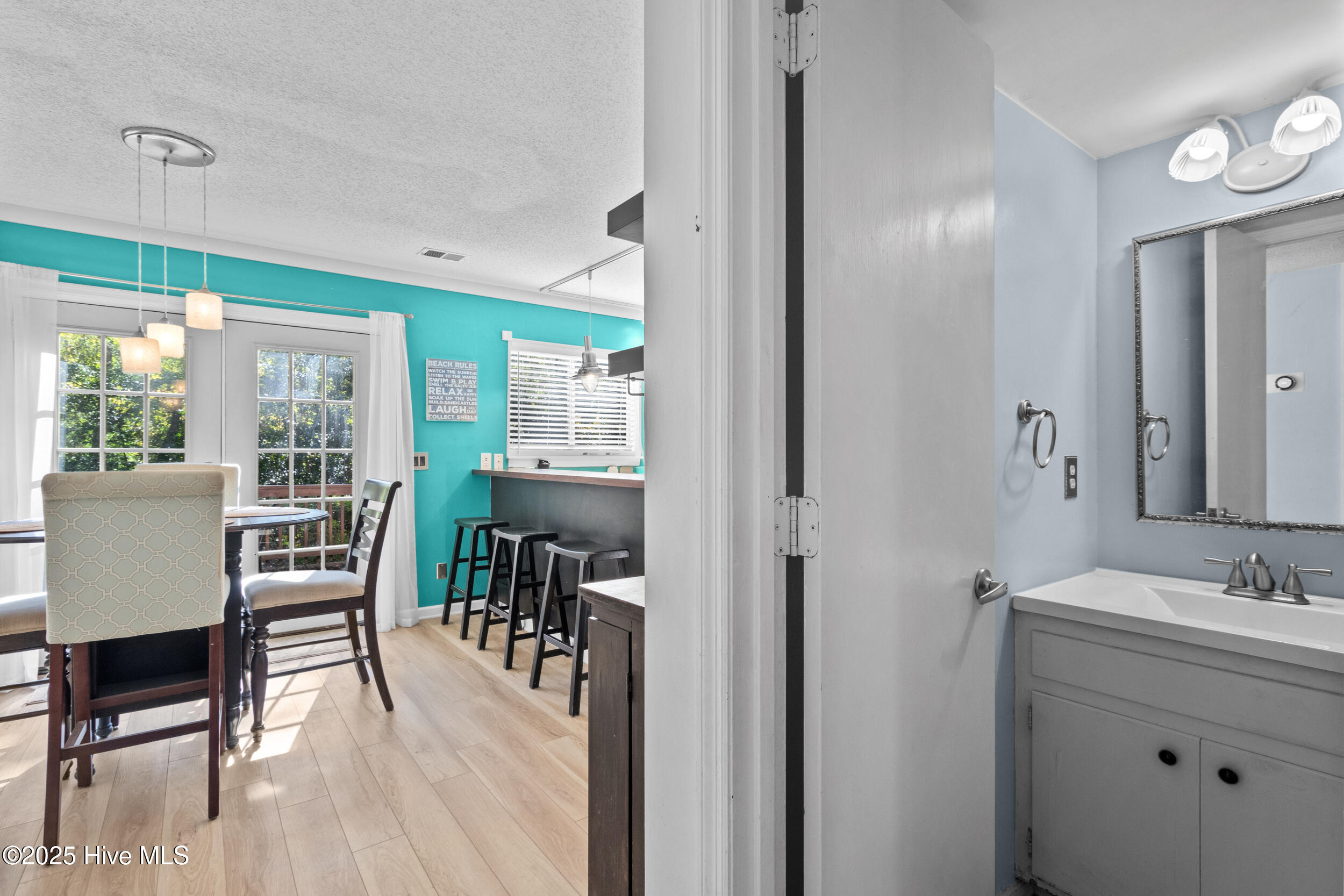 113 Long John Silver Drive