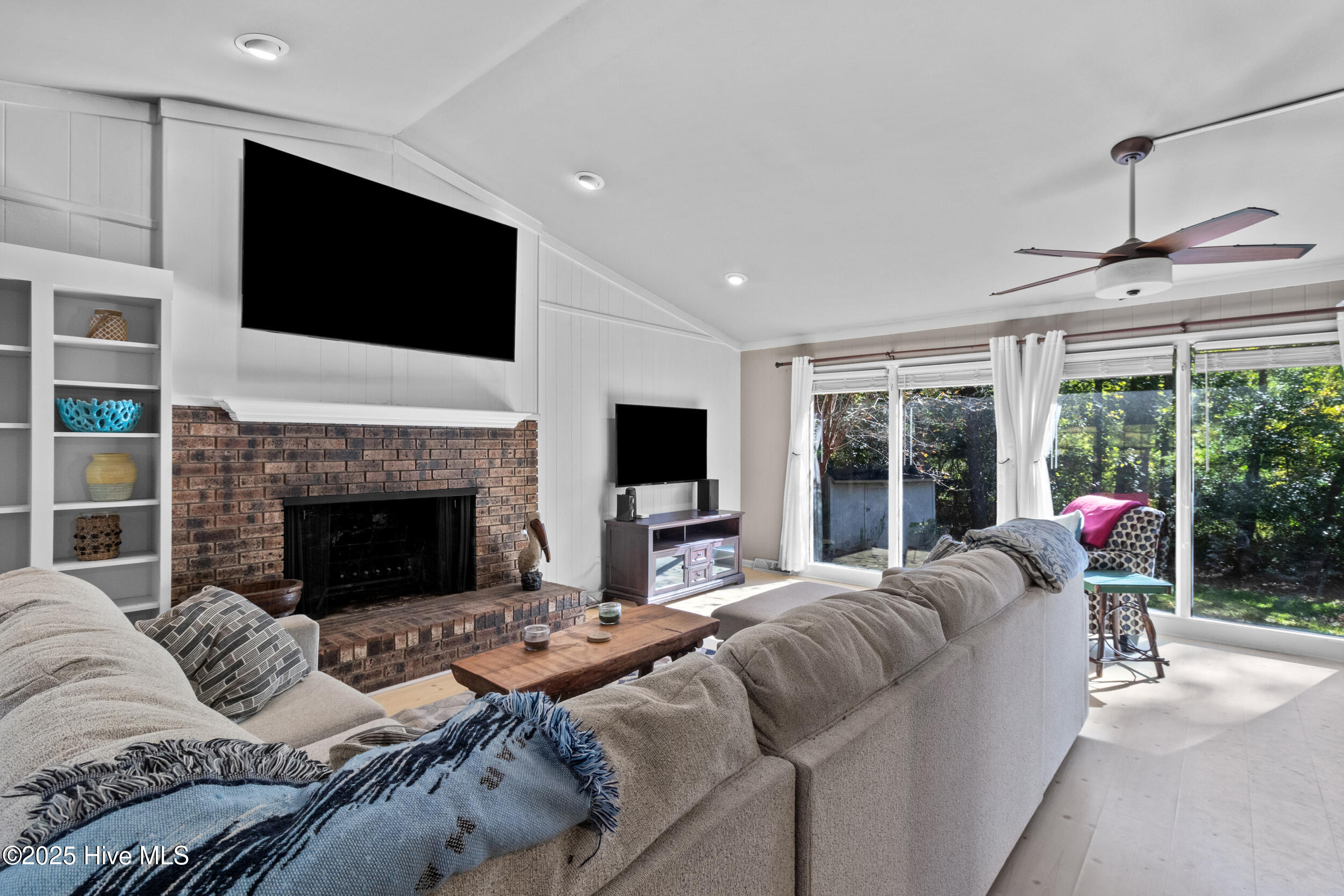 113 Long John Silver Drive