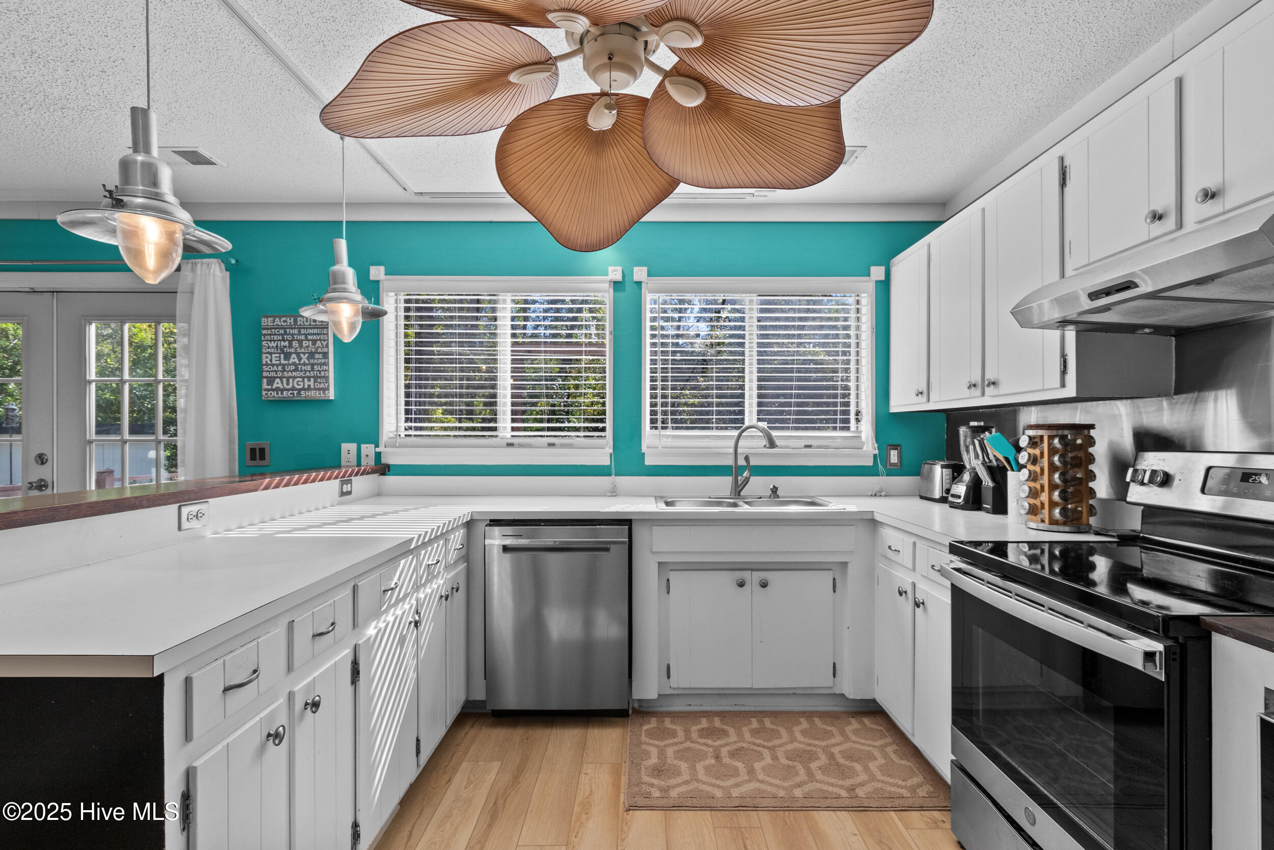 113 Long John Silver Drive