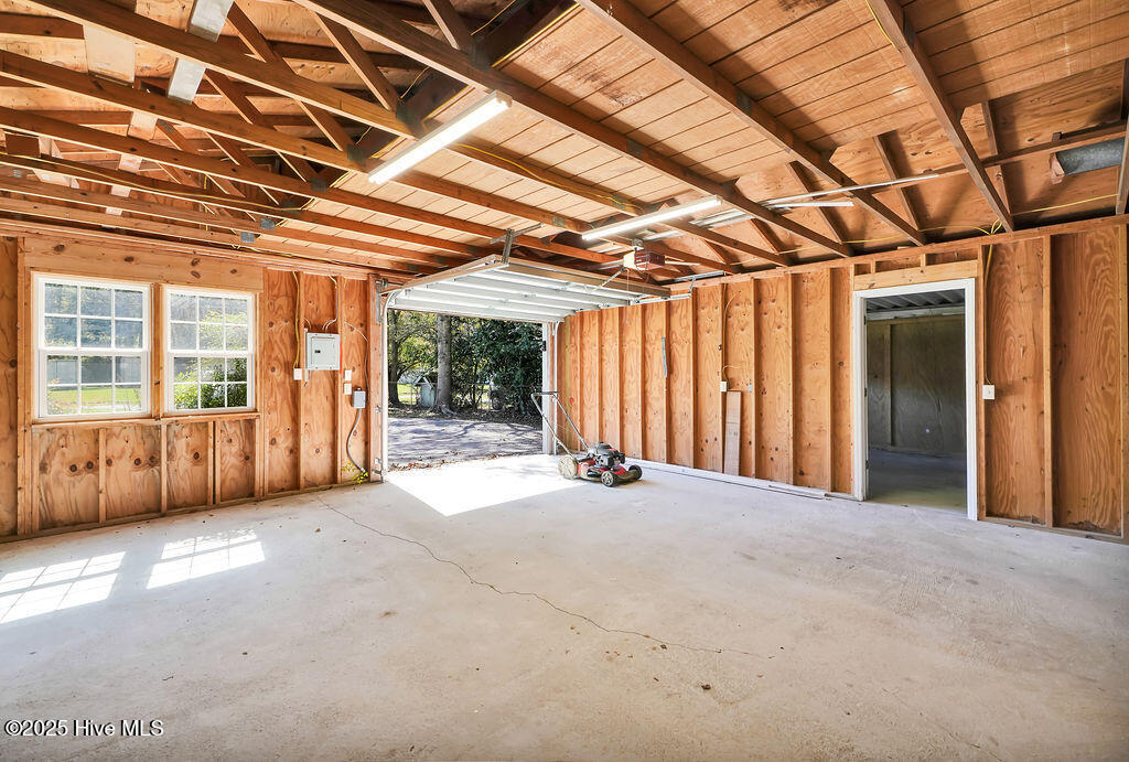 370 Carr Avenue