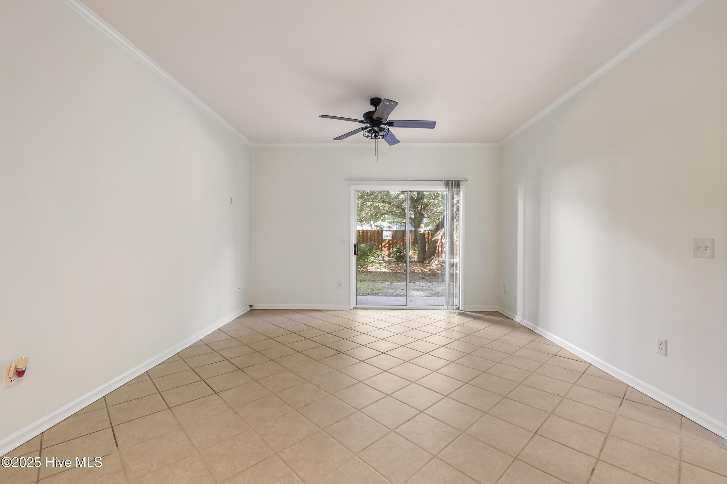 4220 Wilshire Boulevard, 104-C, Wilmington Unit: 104-C