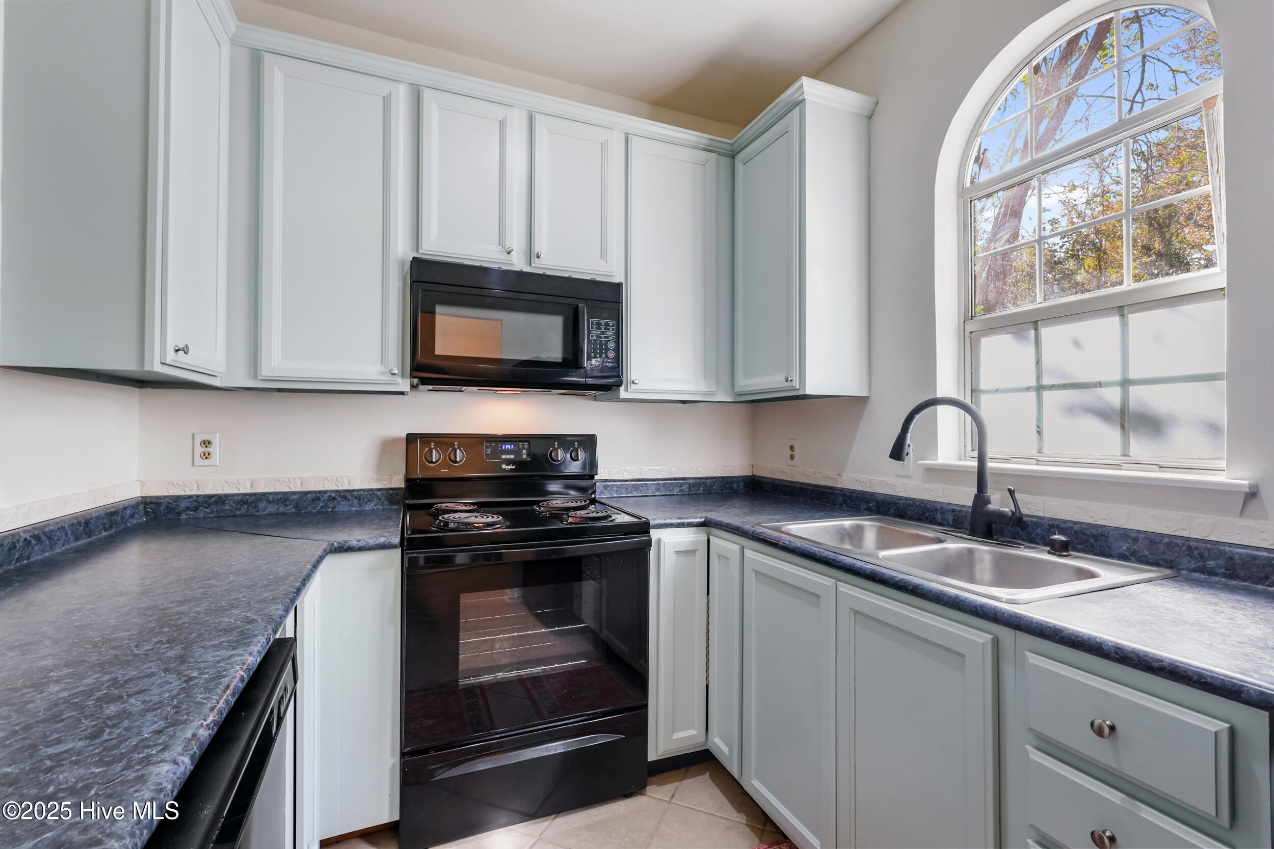 4220 Wilshire Boulevard, 104-C, Wilmington Unit: 104-C