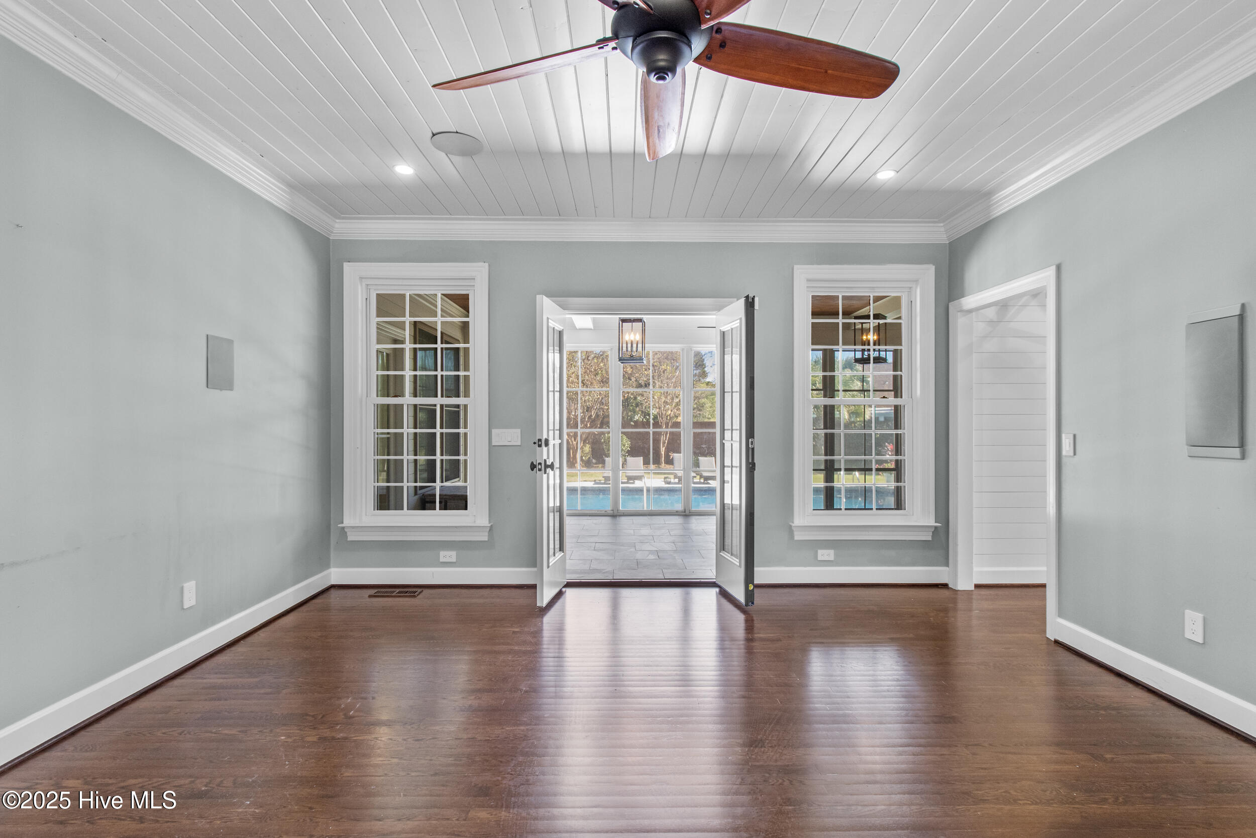 3513 Saint Francis Drive