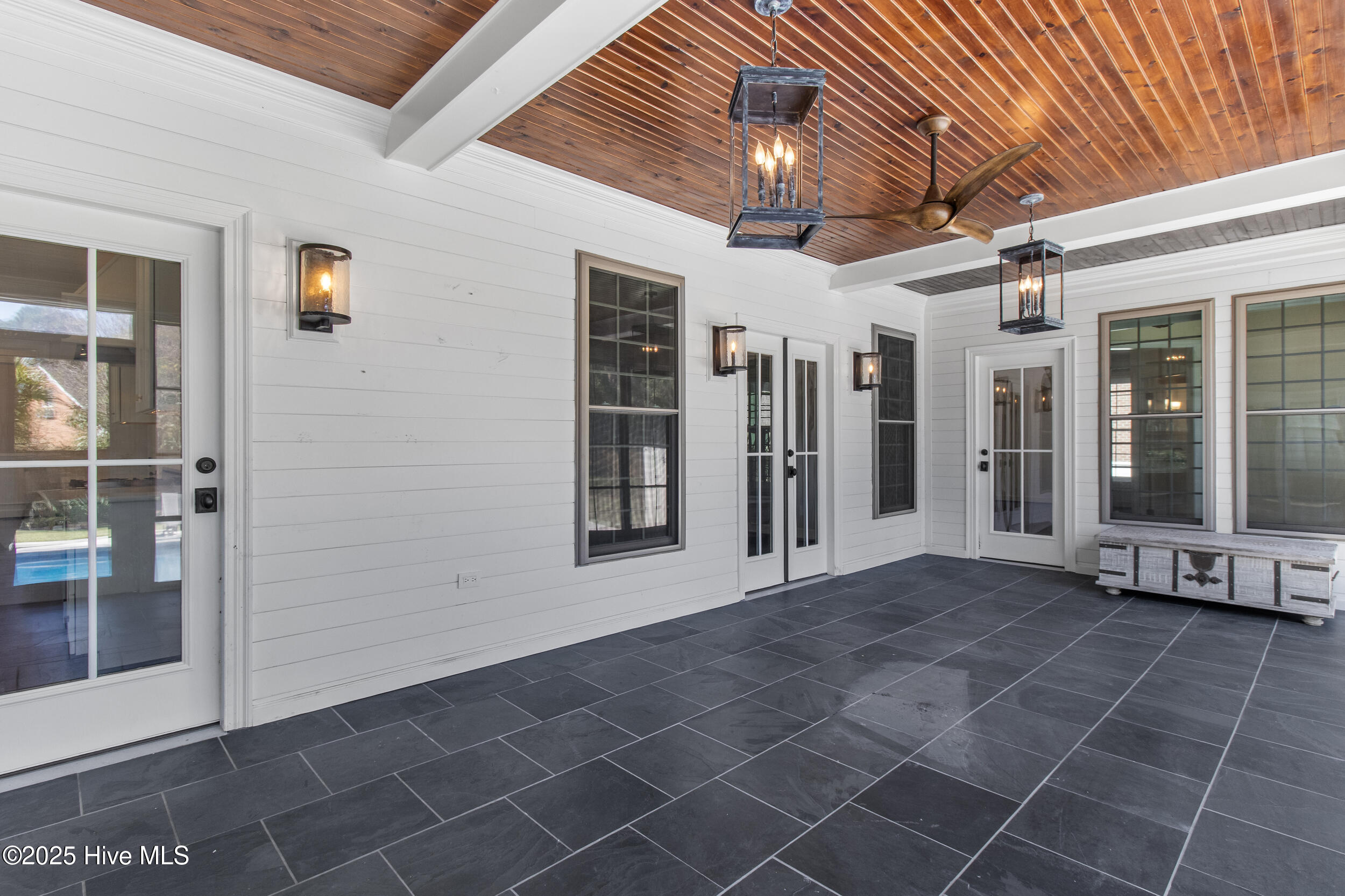 3513 Saint Francis Drive