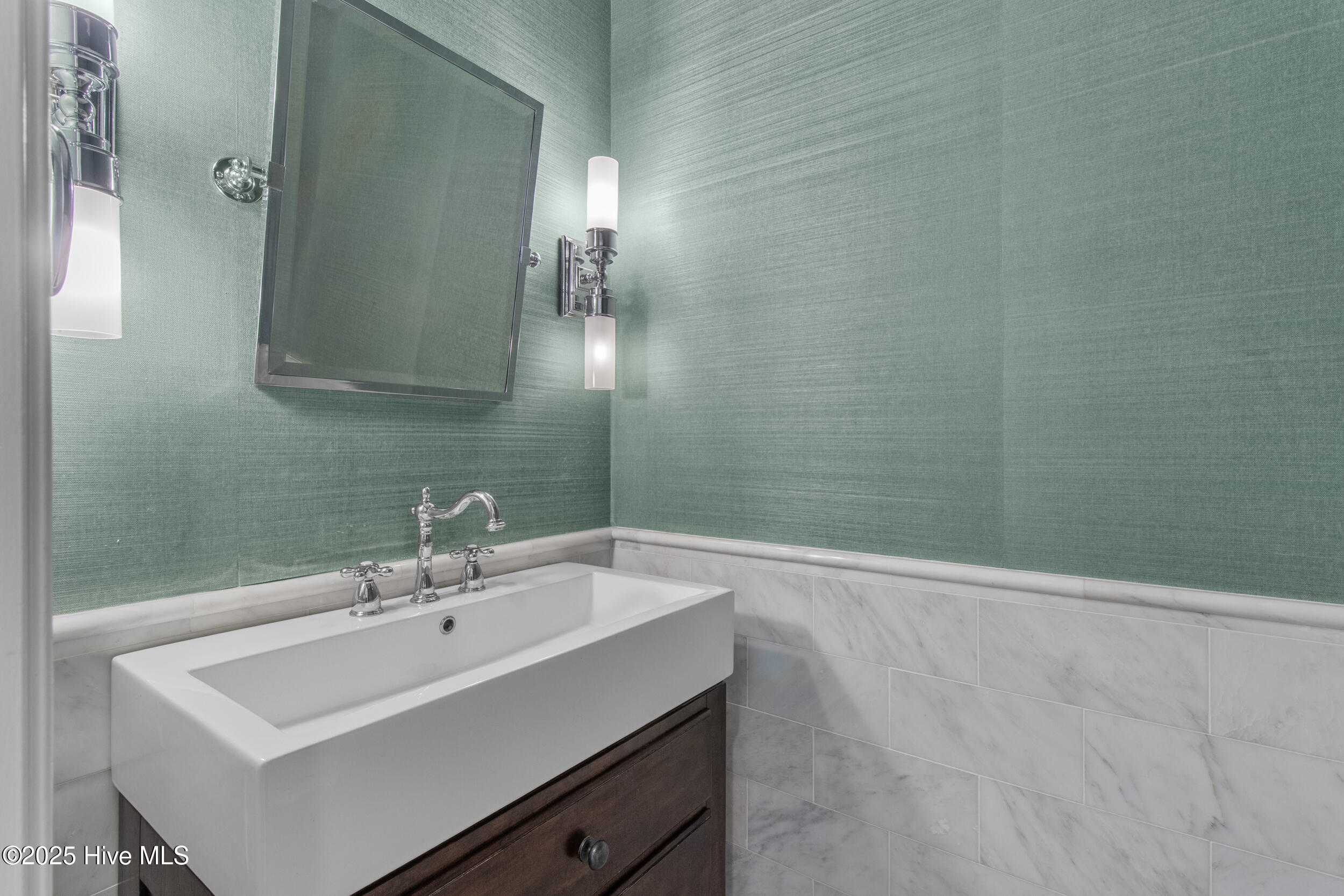 3513 Saint Francis Drive