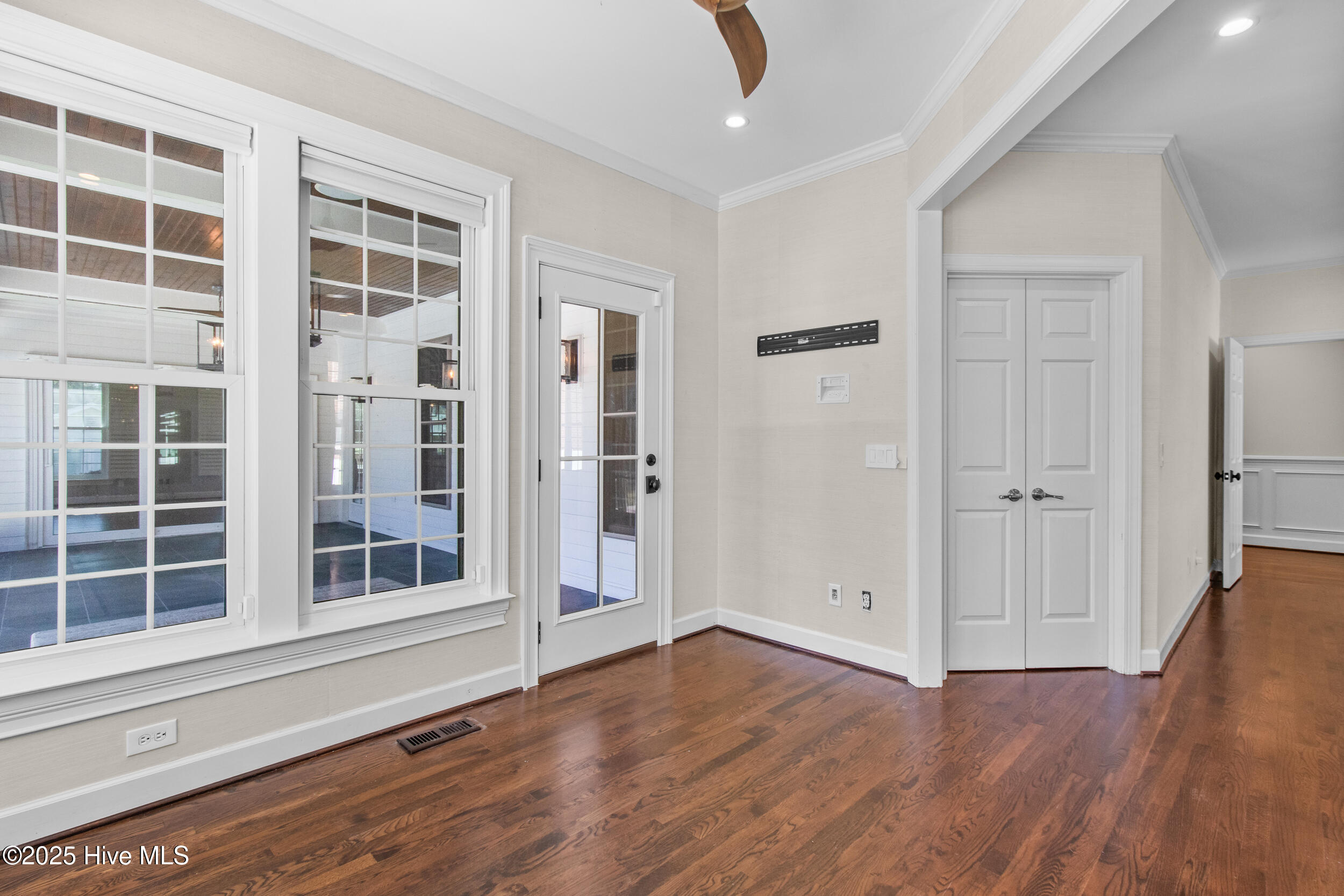 3513 Saint Francis Drive