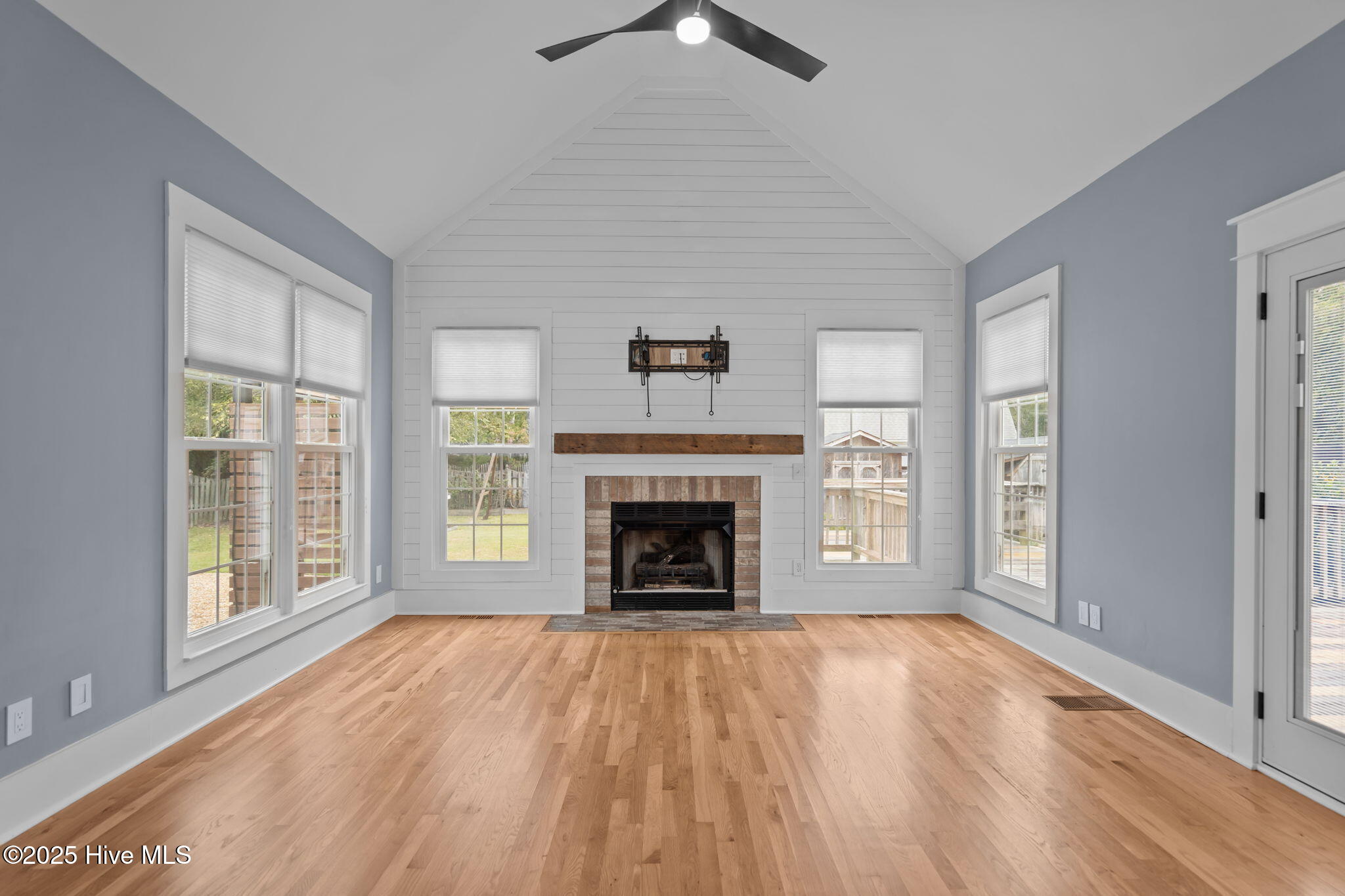 221 Windsong Road
