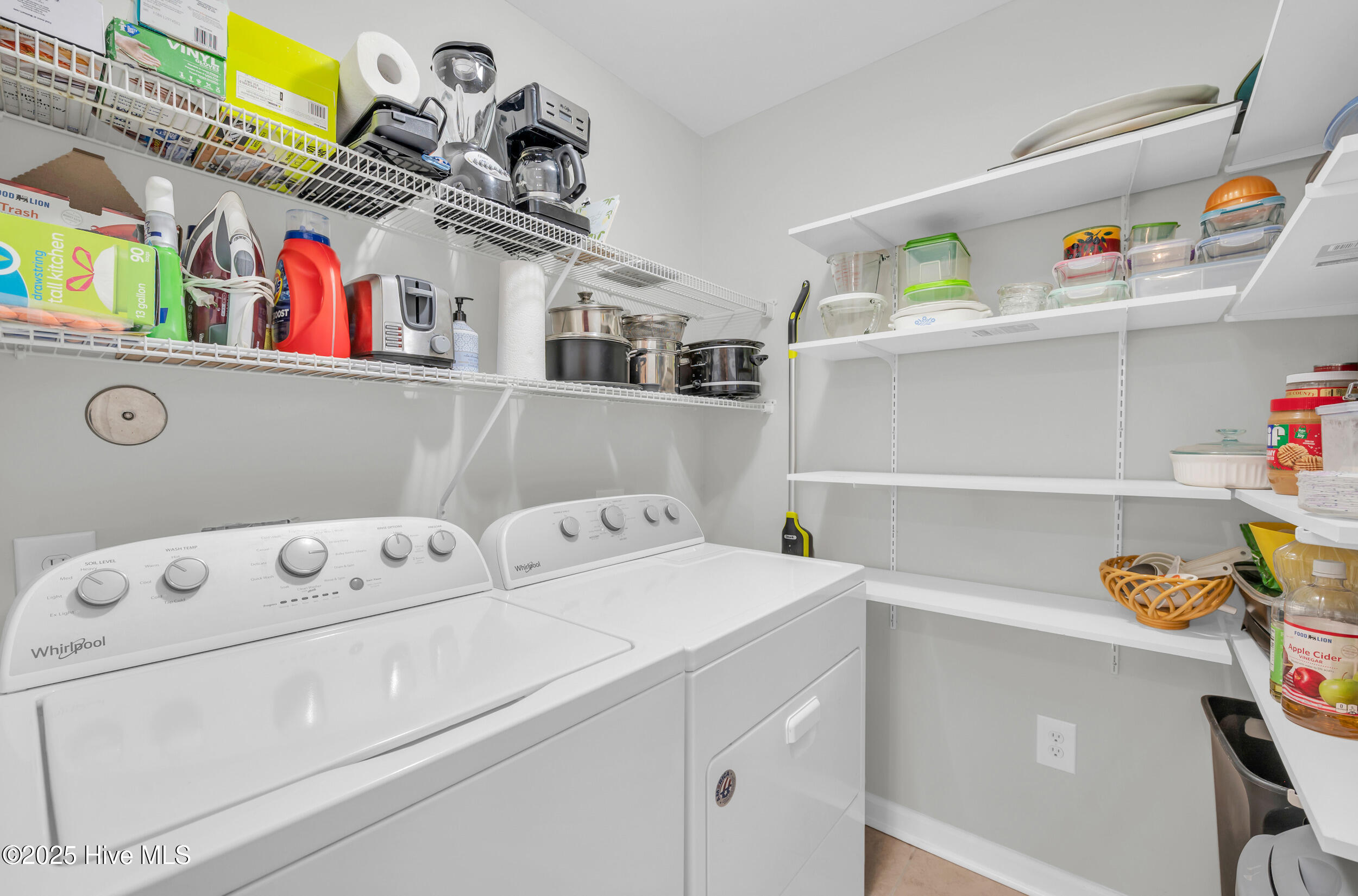 4421 Jay Bird Circle, Unit 106