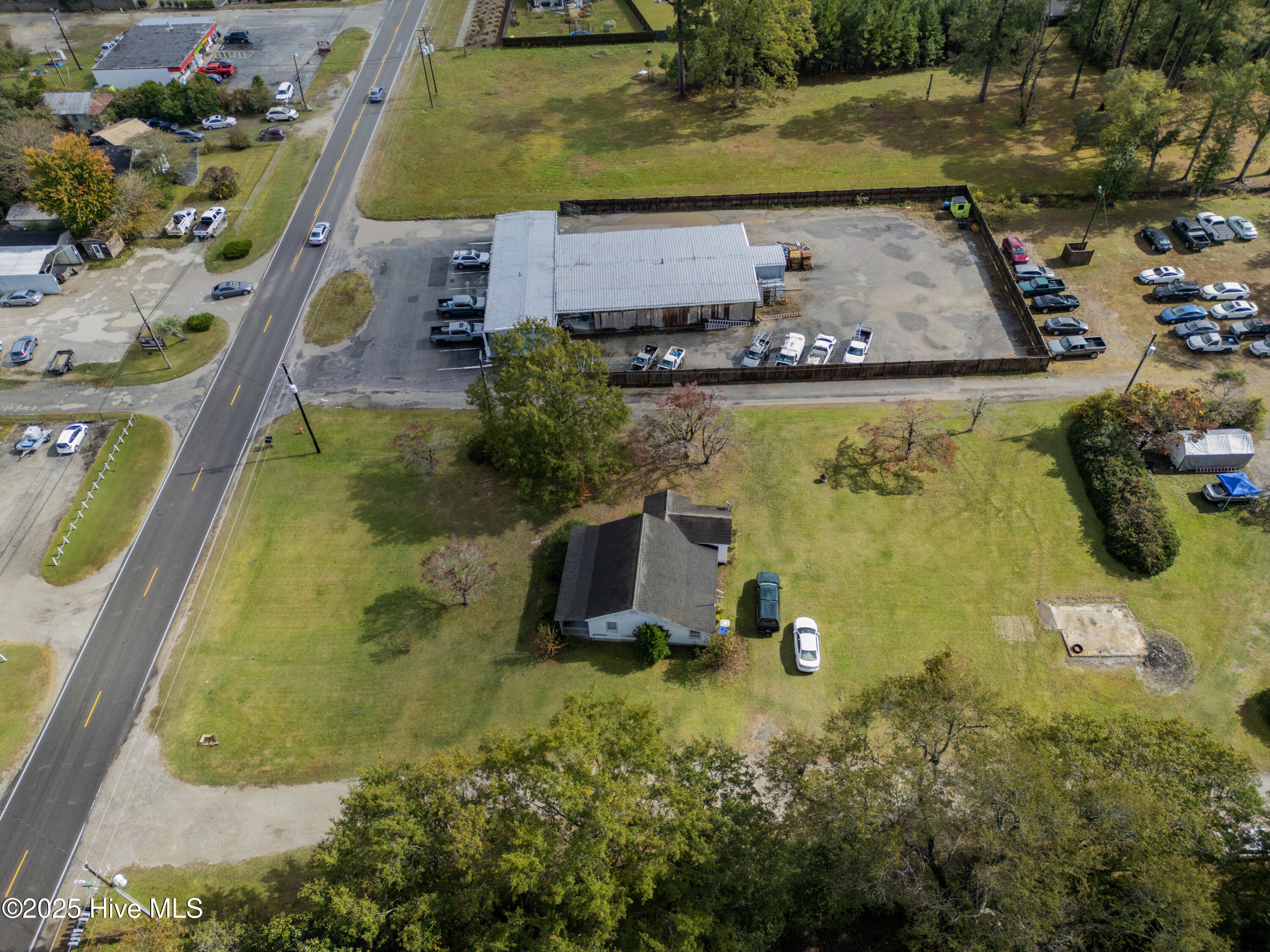 857 Village Road NE
