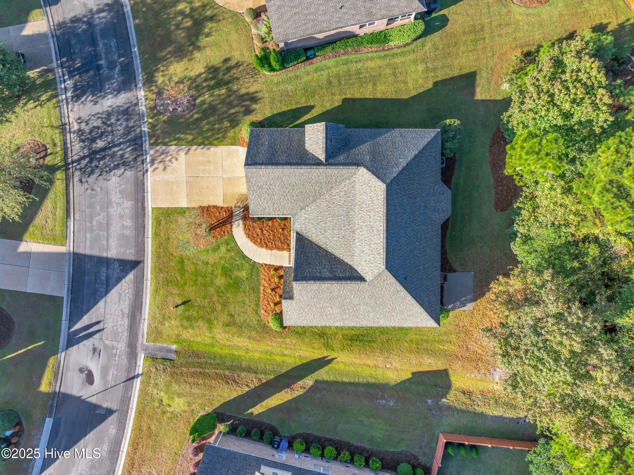 6105 Northshore Drive