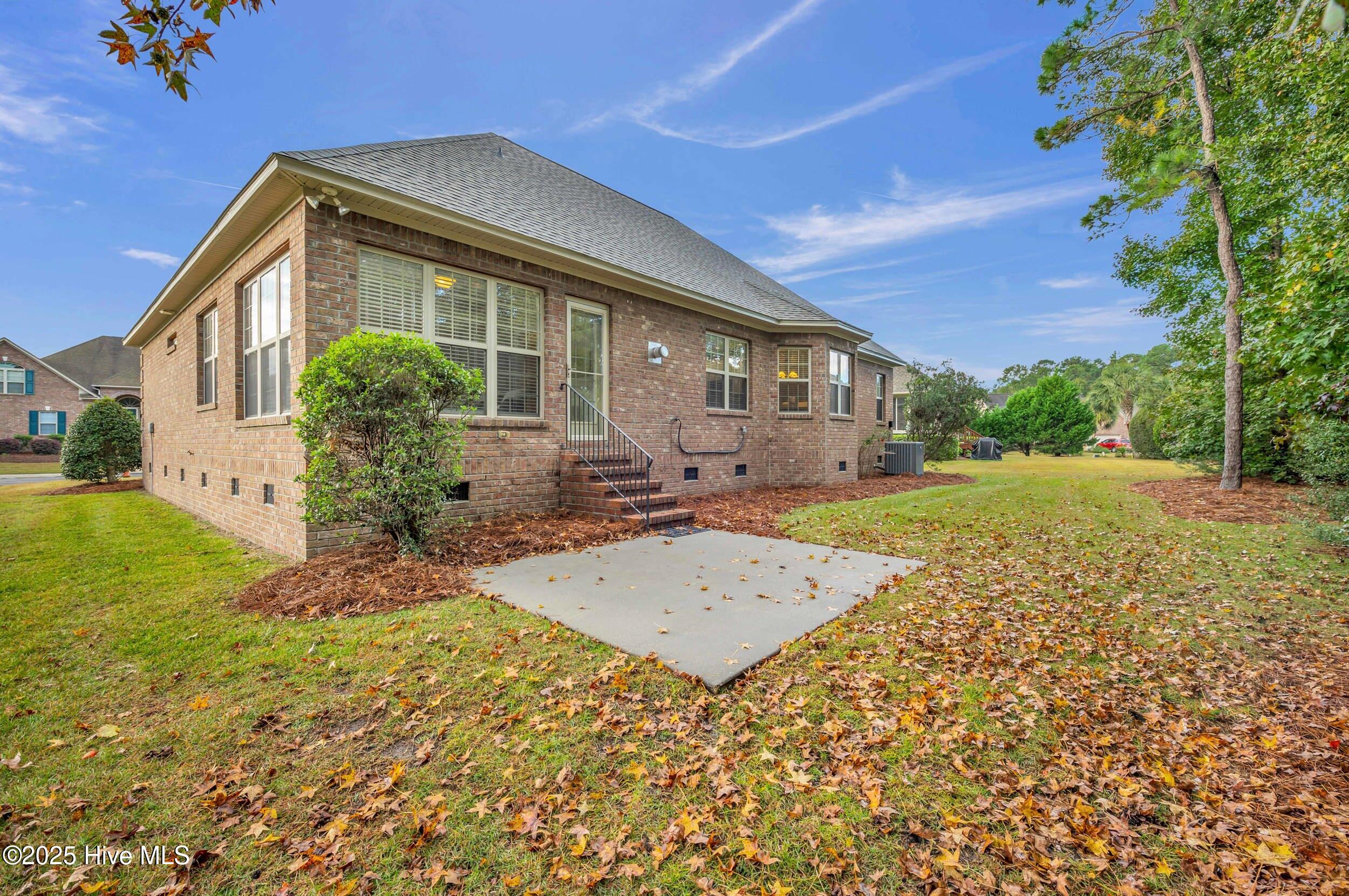 6105 Northshore Drive