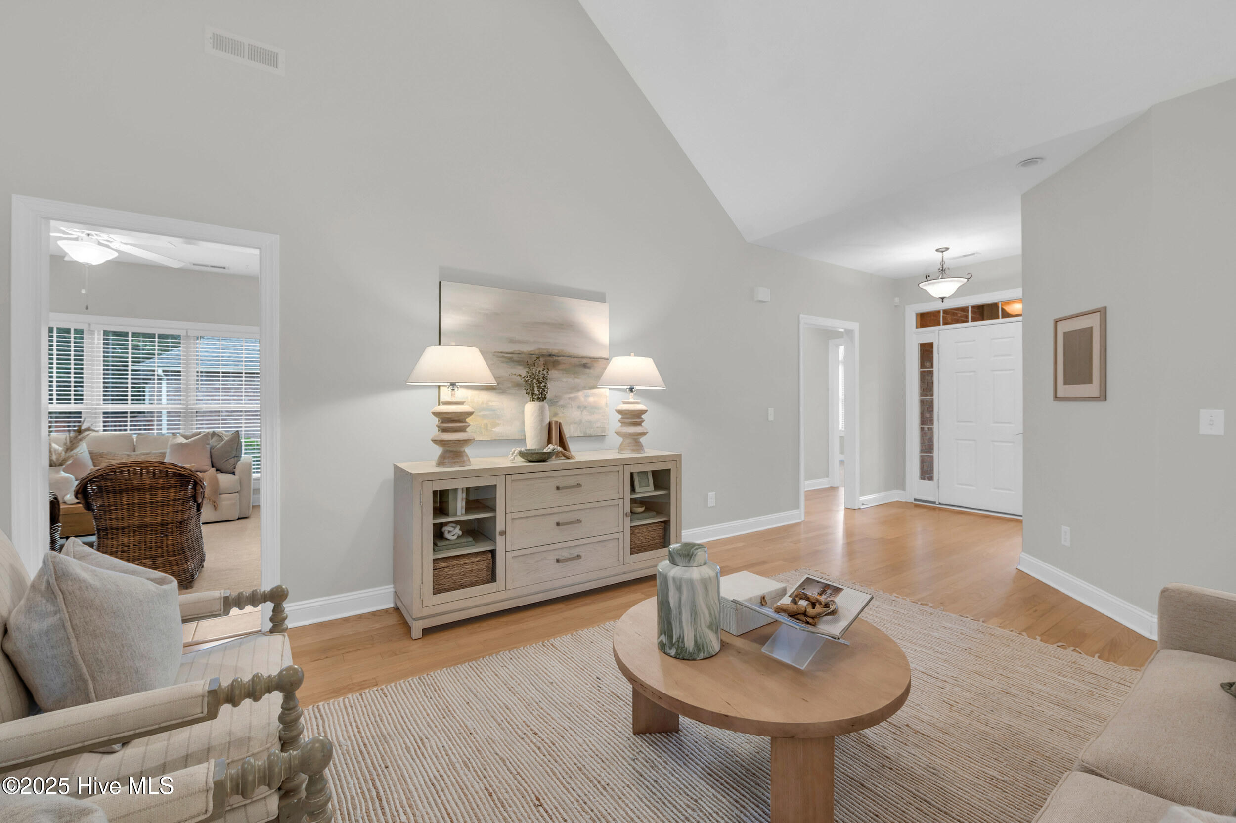 6105 Northshore Drive