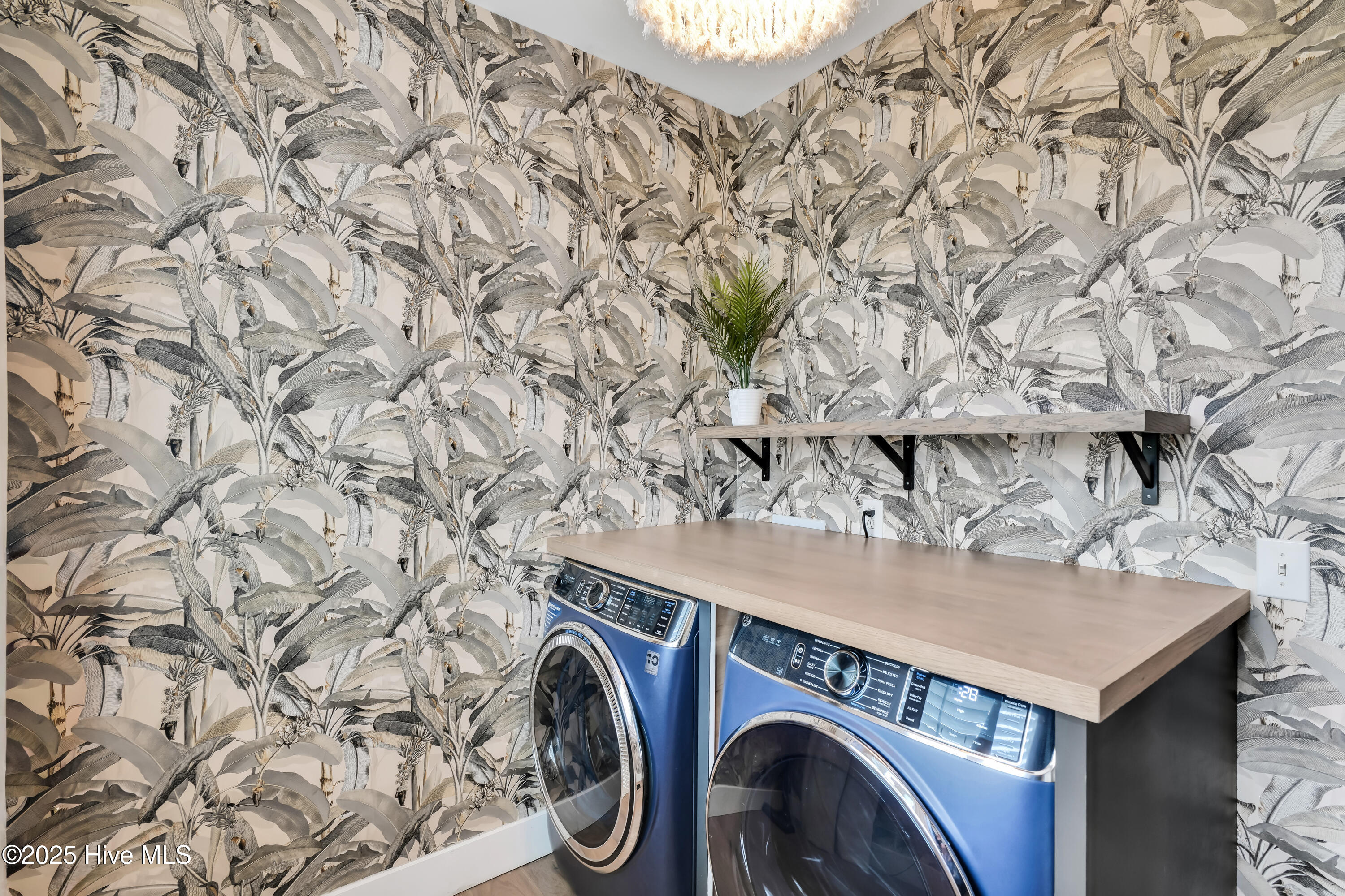 120 Inlet Point Drive