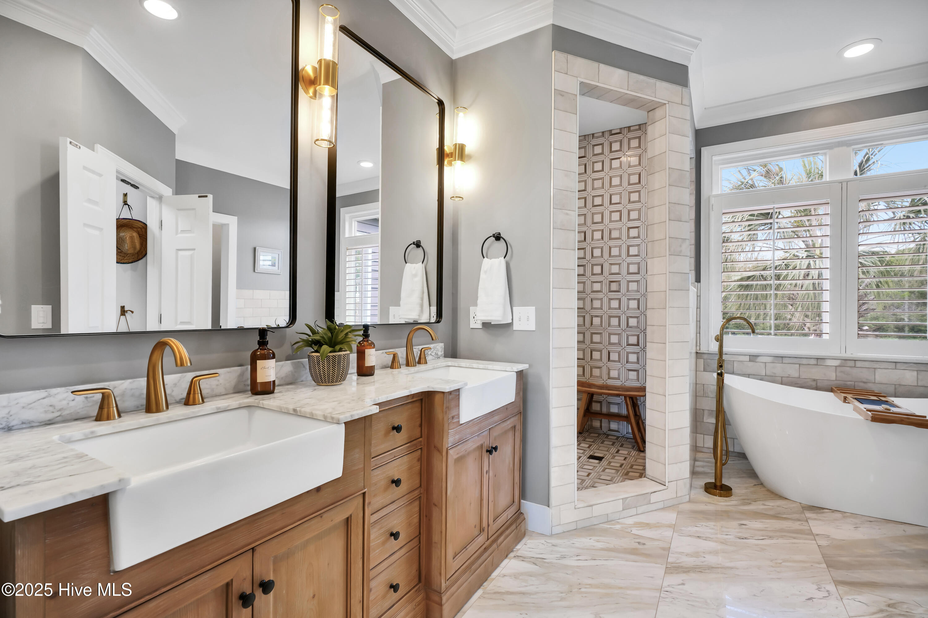 120 Inlet Point Drive