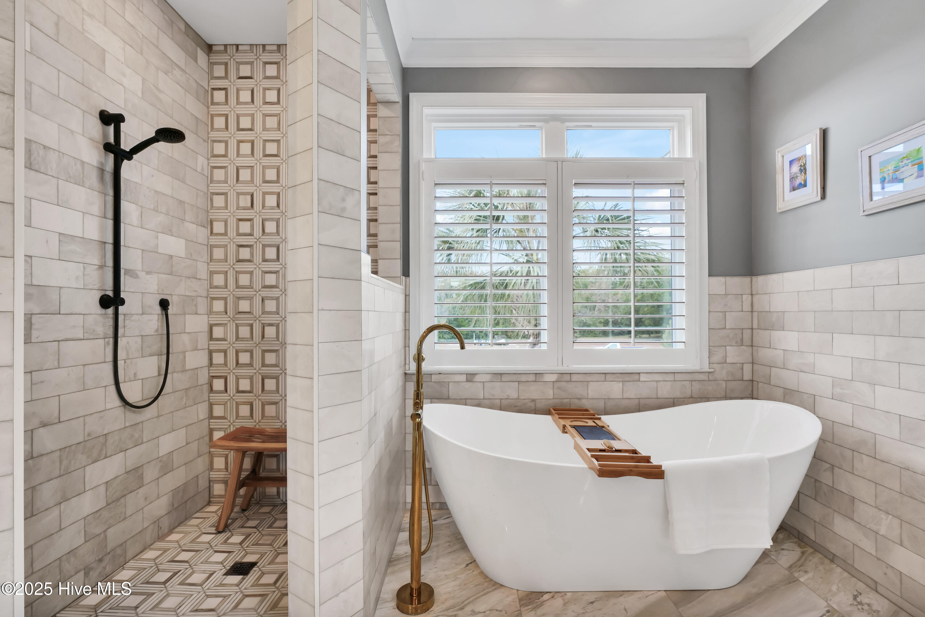 120 Inlet Point Drive