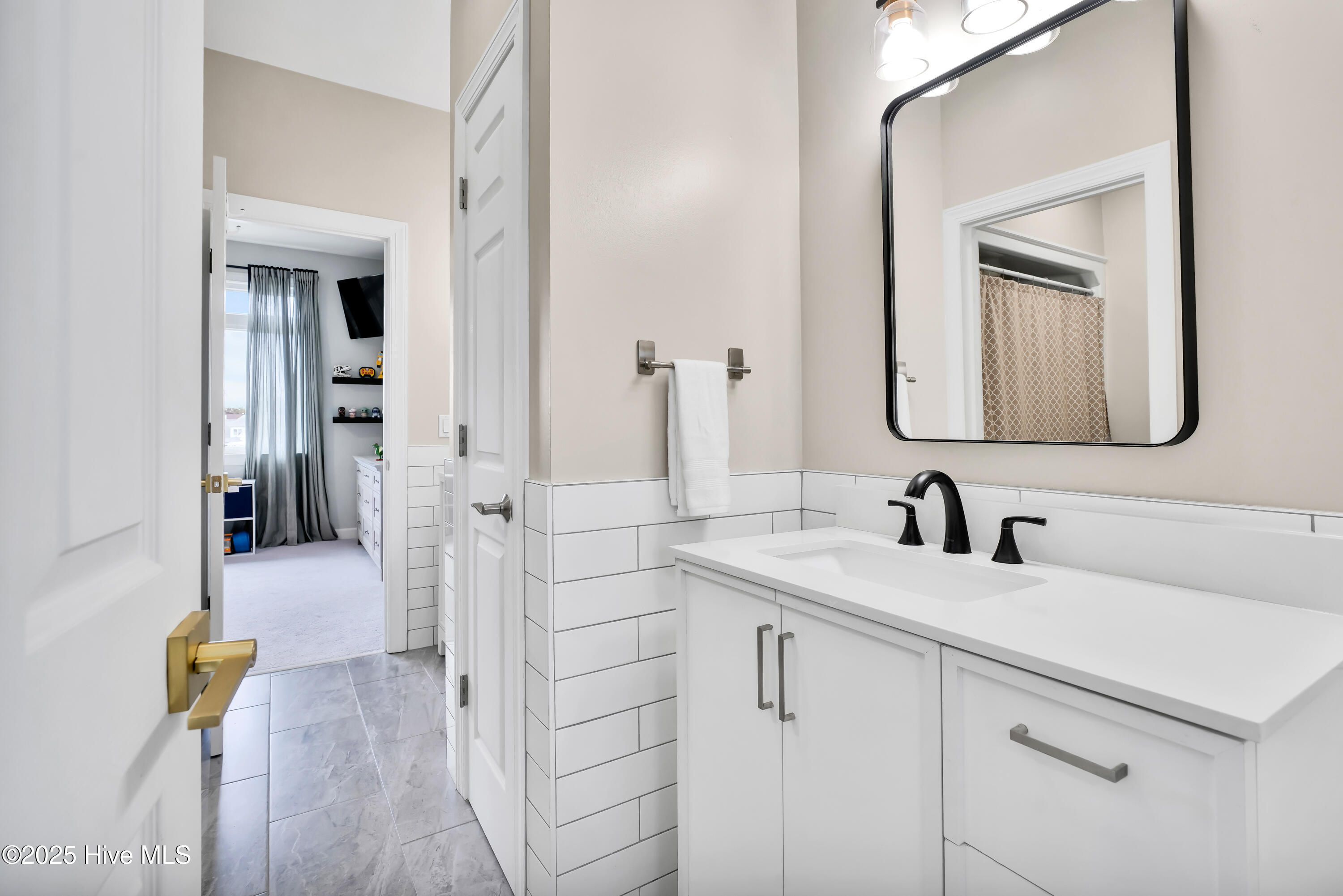 120 Inlet Point Drive