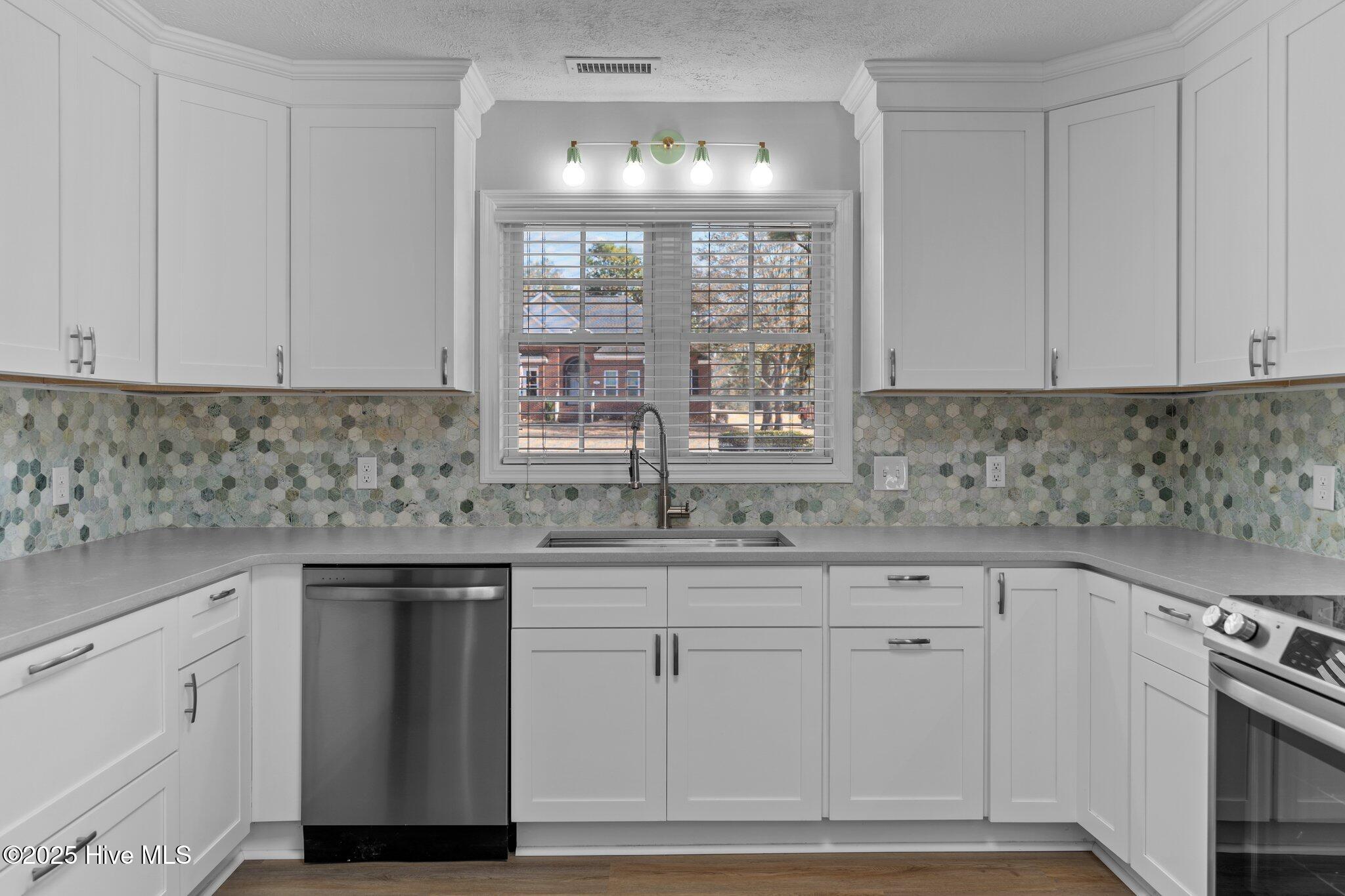 6148 Sugar Pine Drive