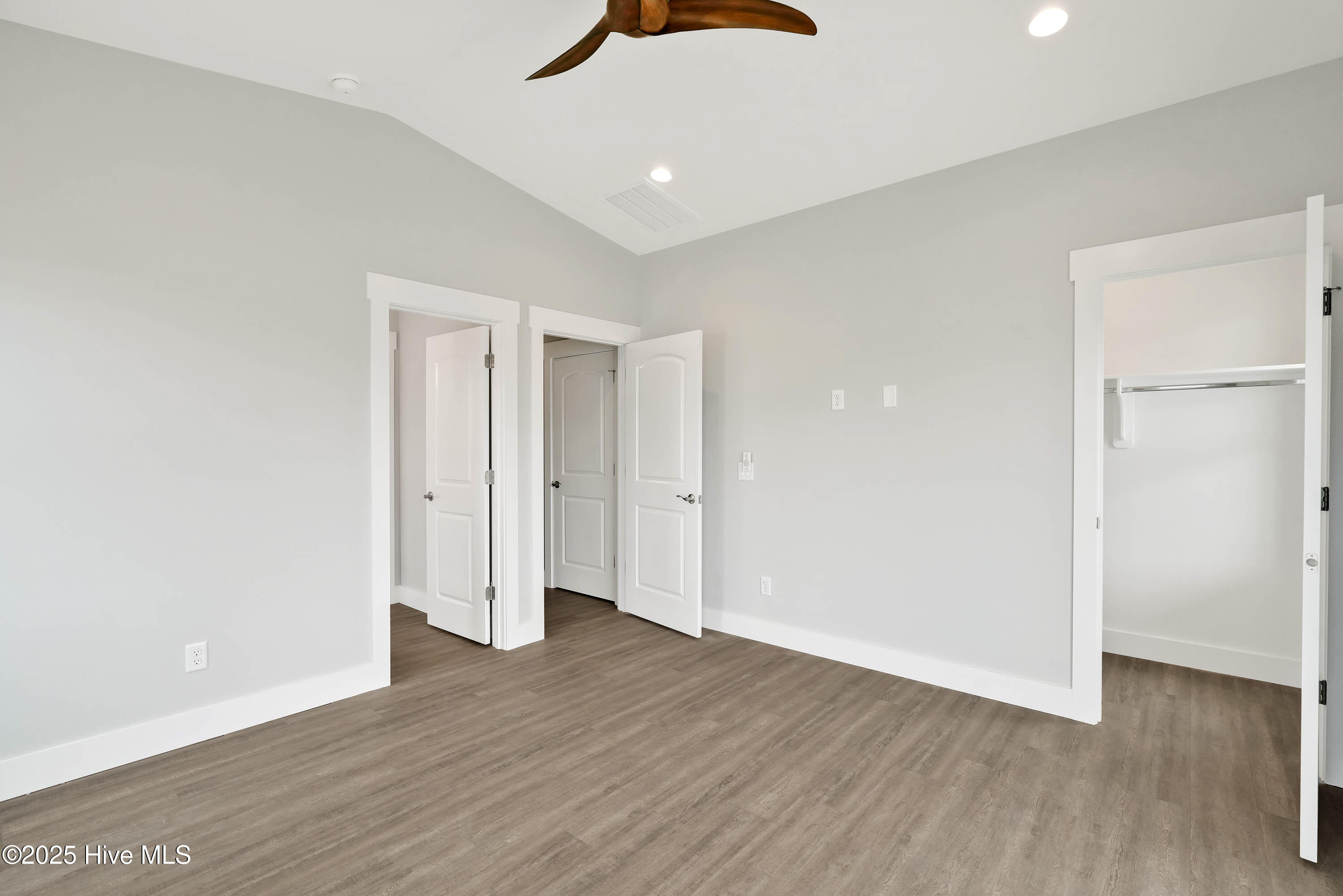 213 Spartanburg Avenue, 2