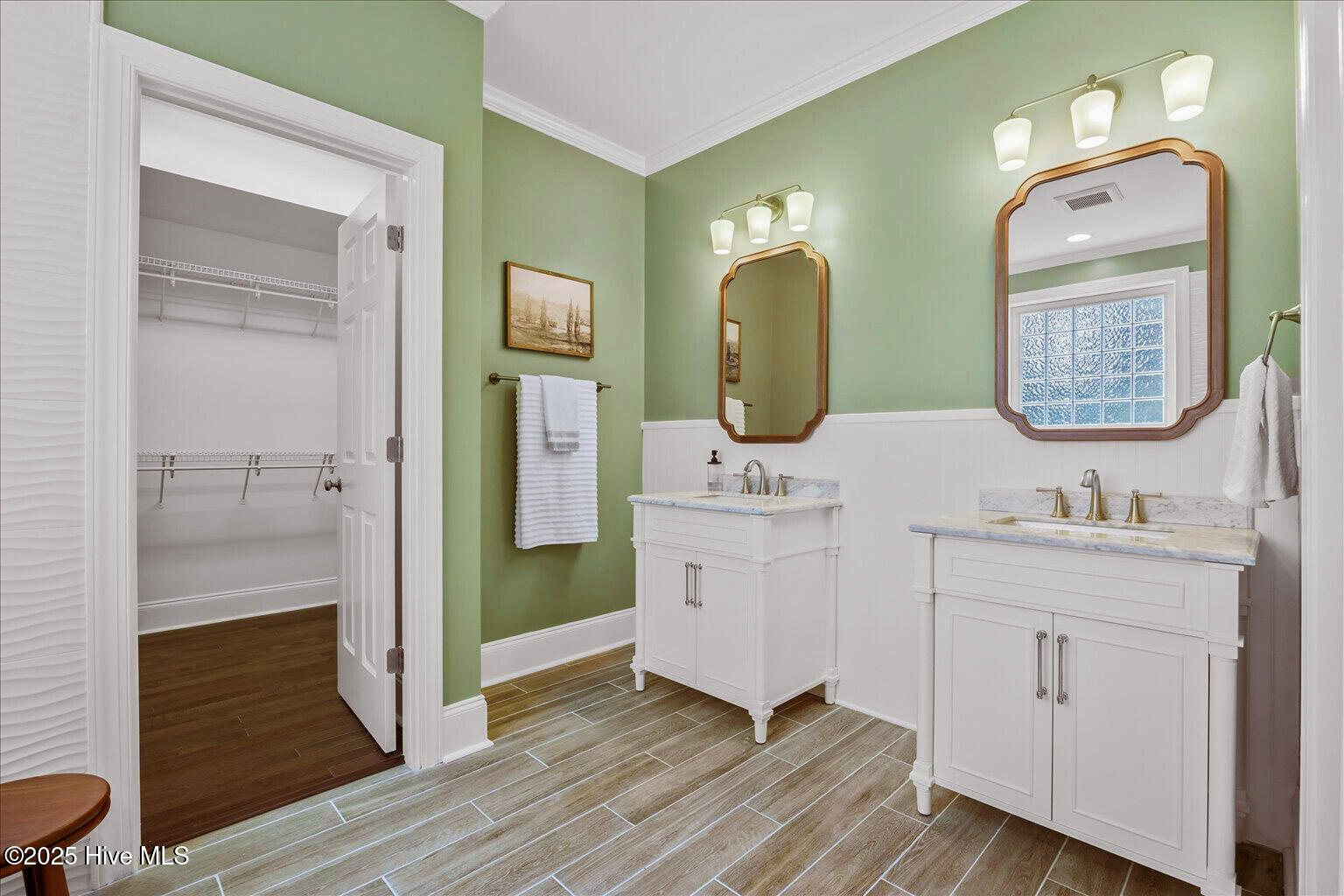 4910 Glennburn Court