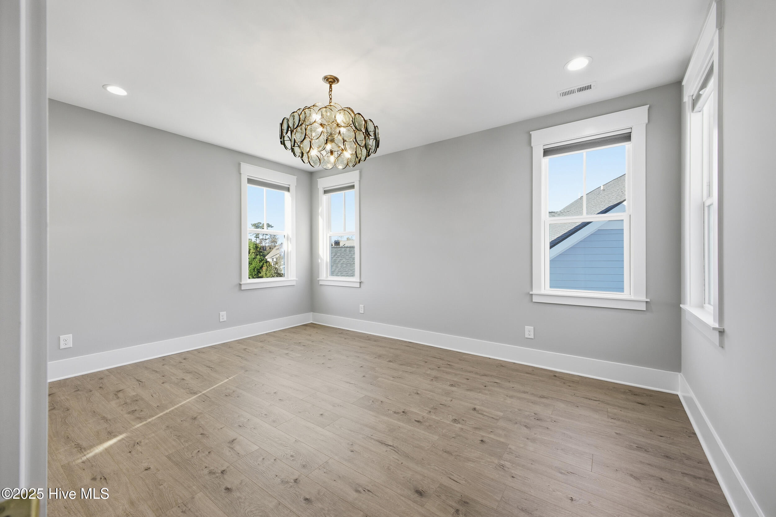 633 Bedminister Lane